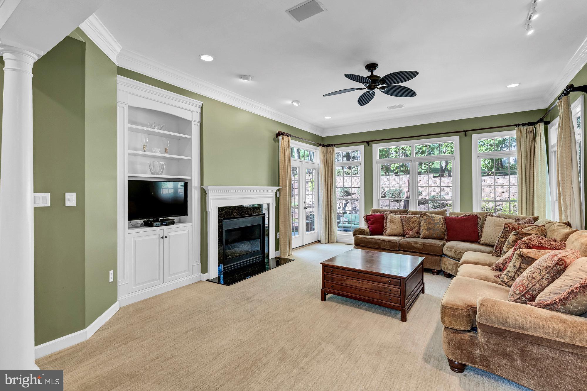 MANORS AT WOLF TRAP - Residential