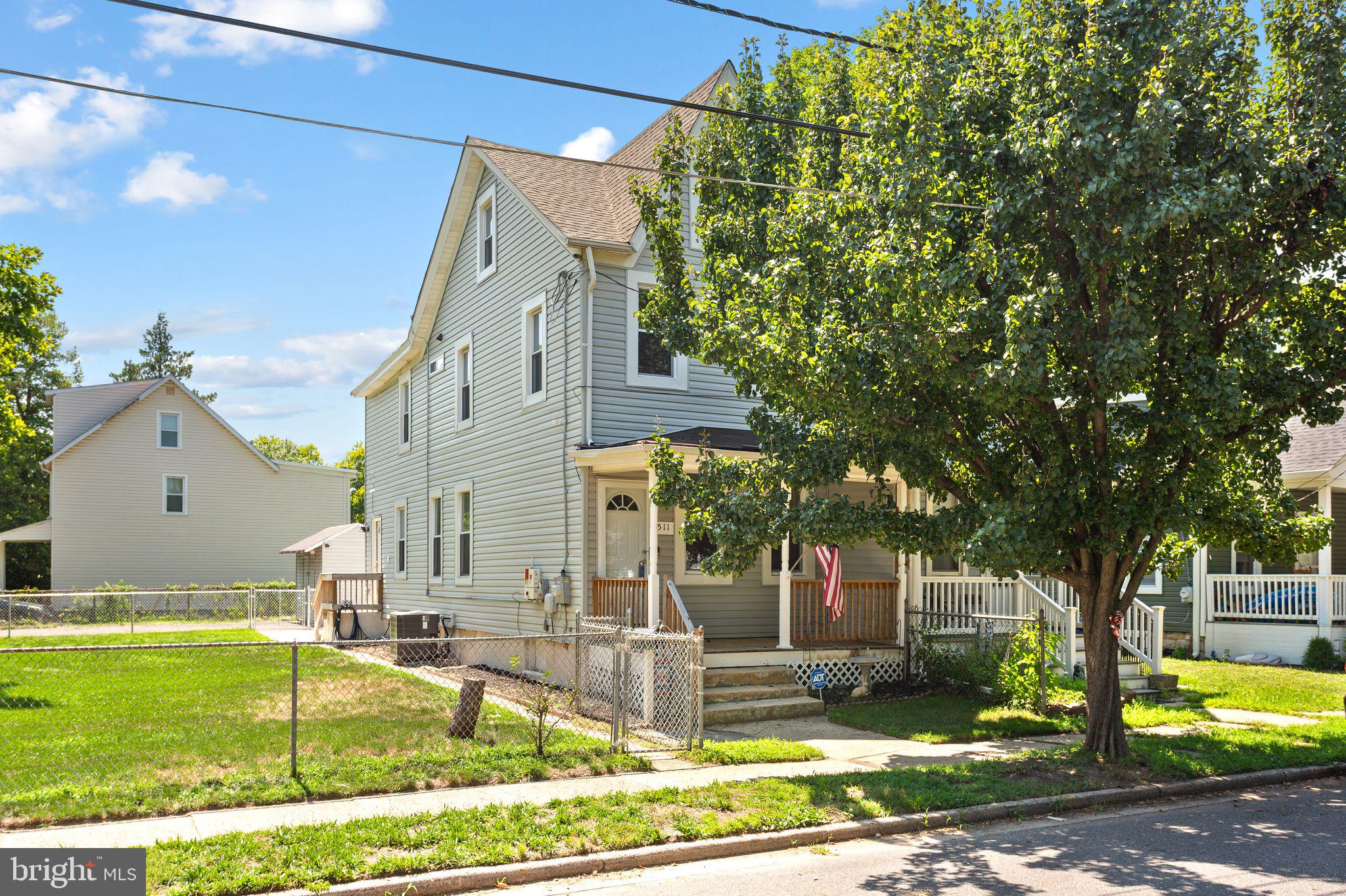 511 VINE STREET