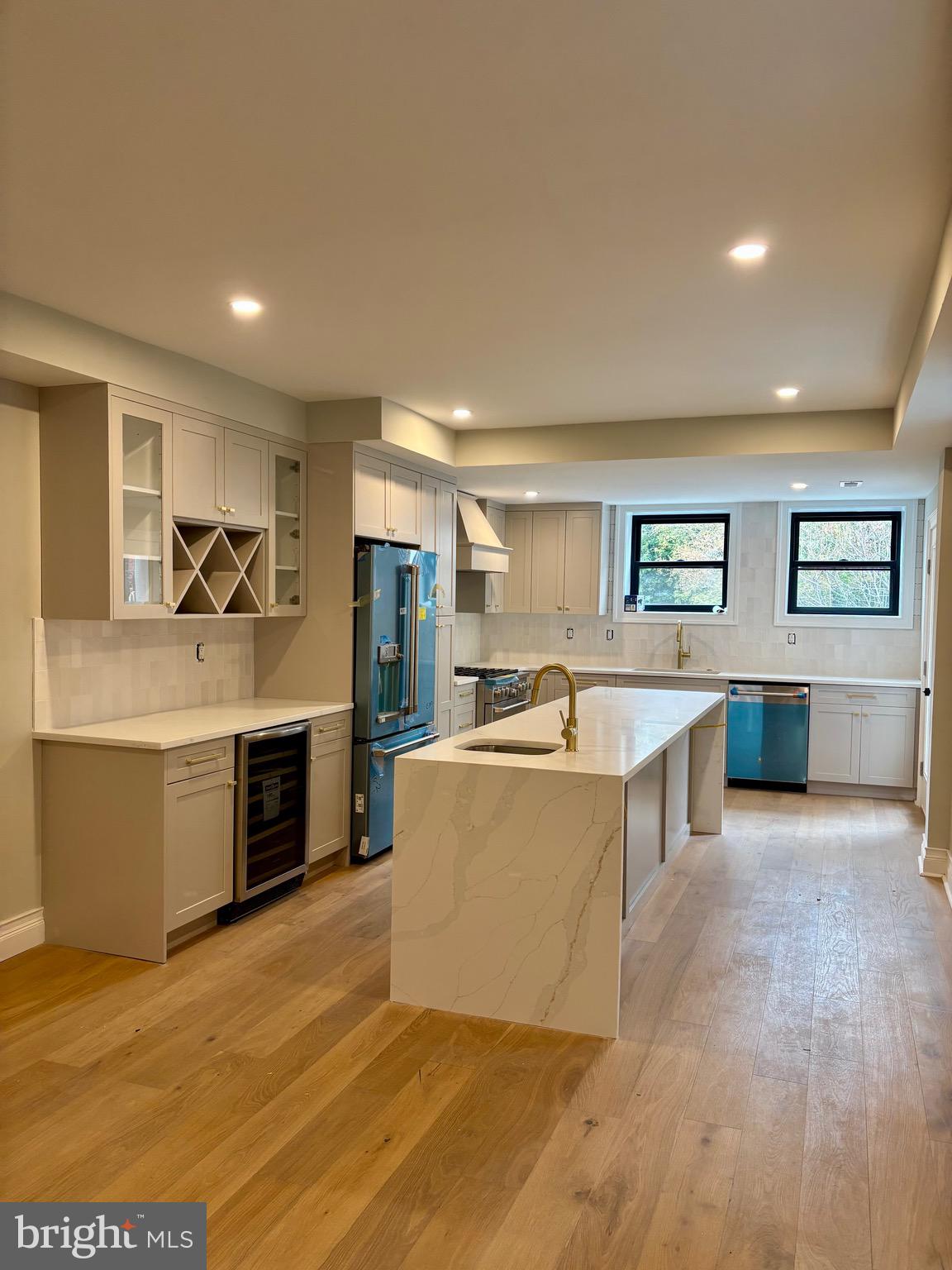 SPRING GARDEN - Residential