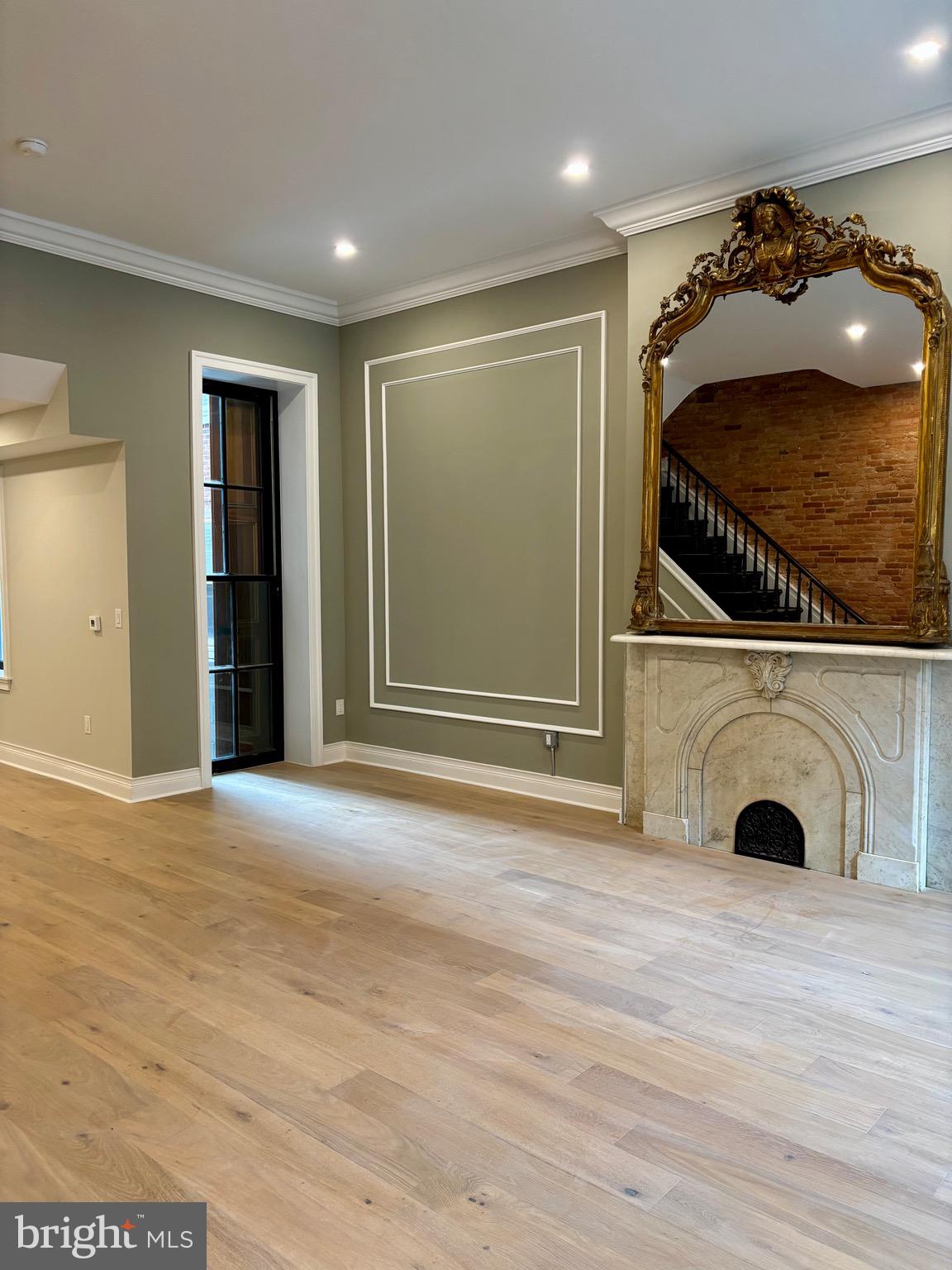 SPRING GARDEN - Residential