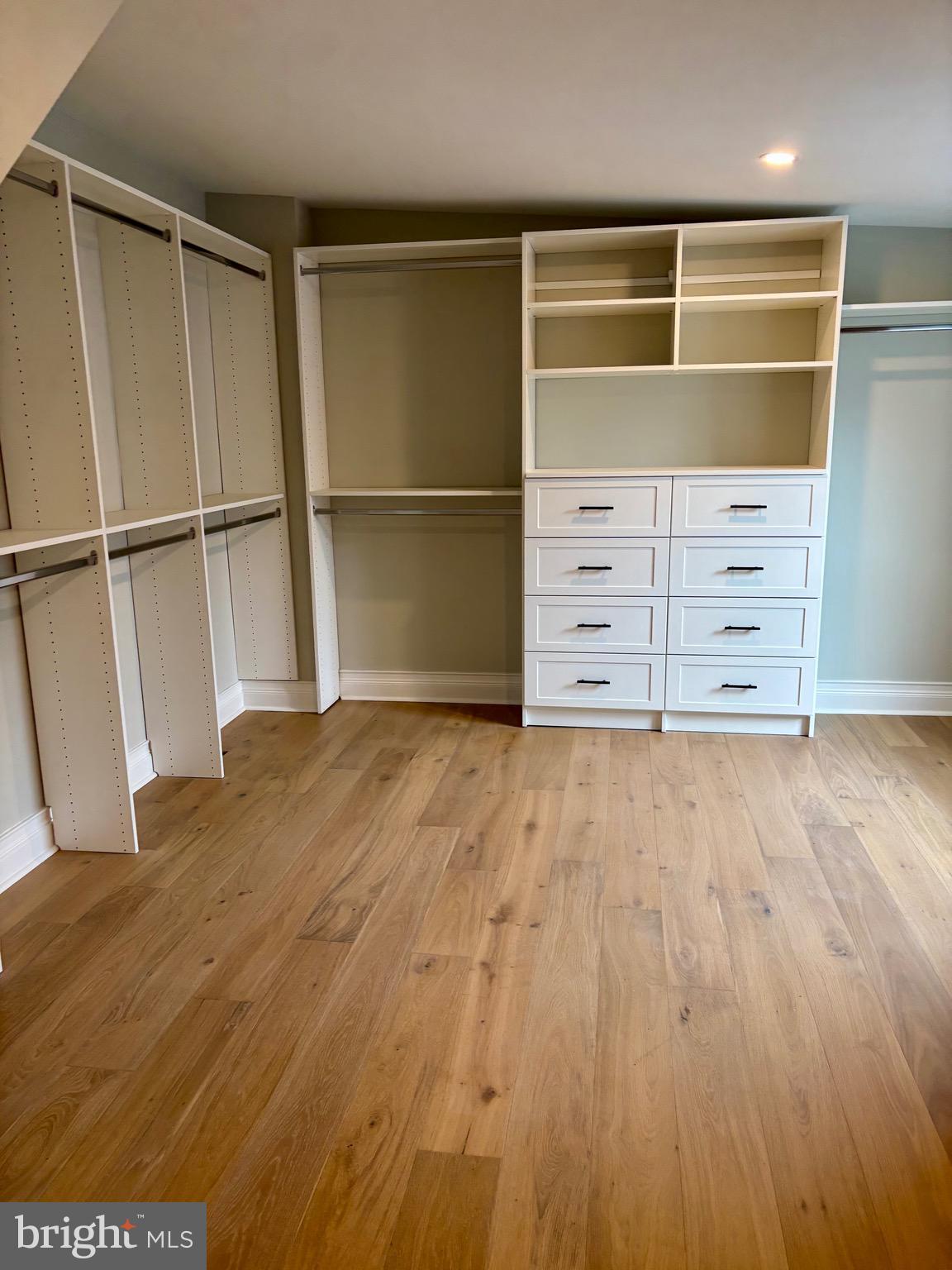 SPRING GARDEN - Residential