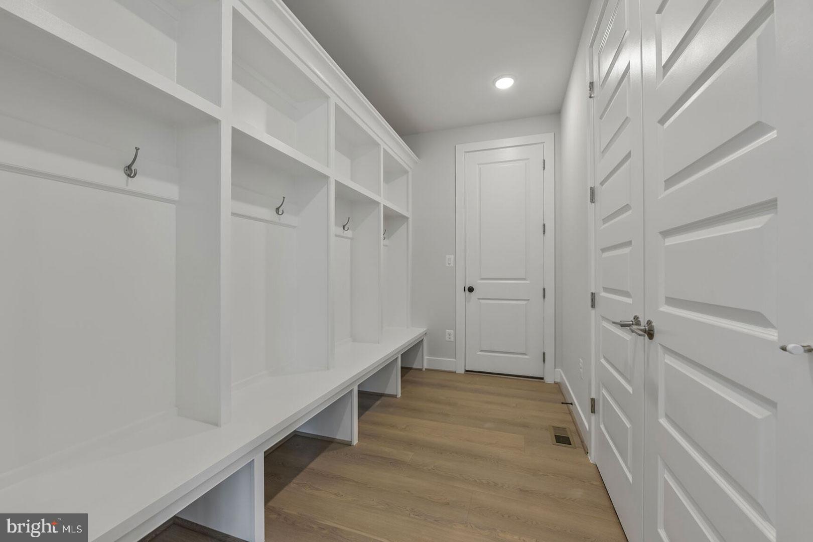 BRAMBLETON - Residential