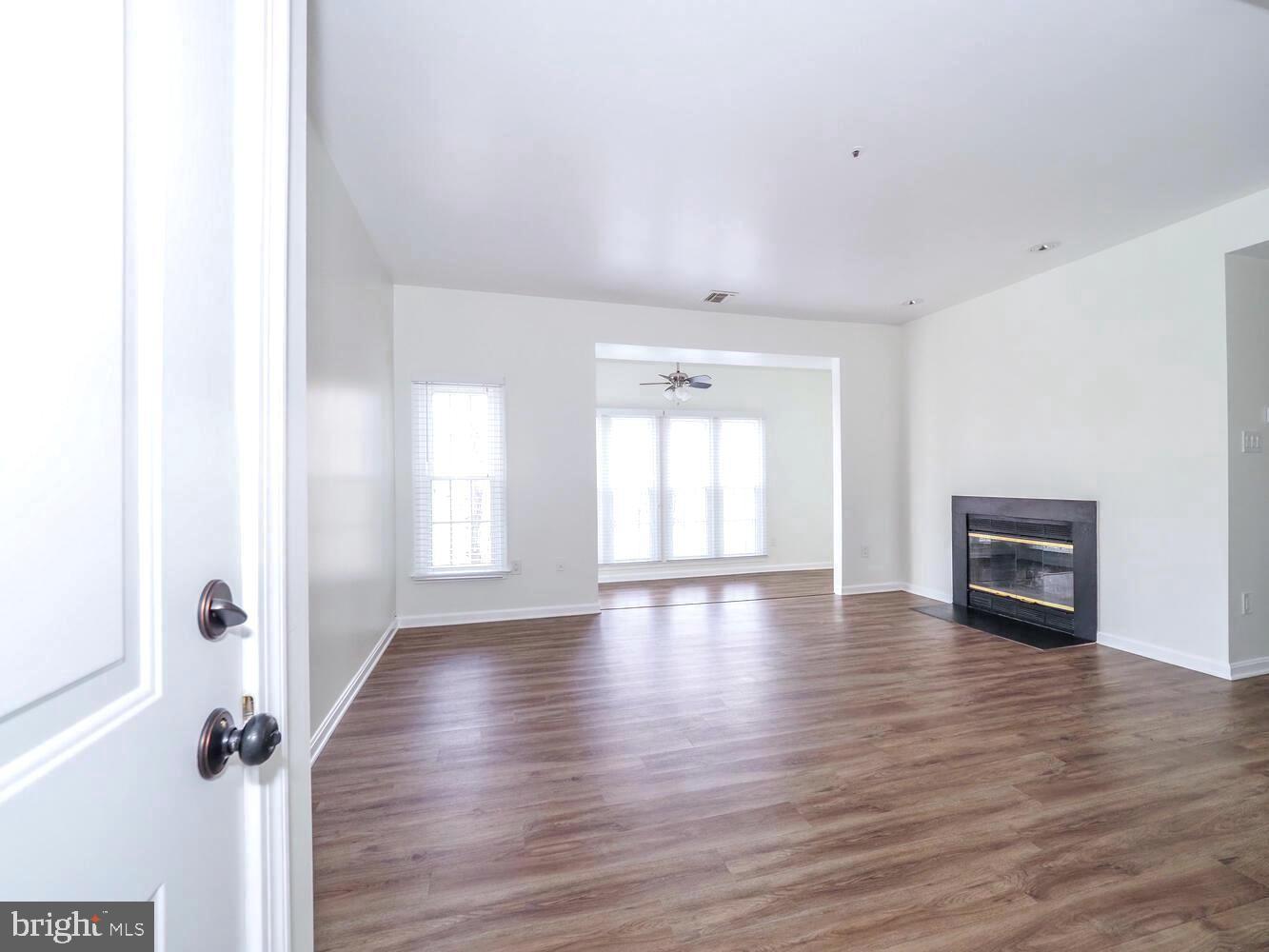 RIVA TRACE/SUMMER PLACE - Residential