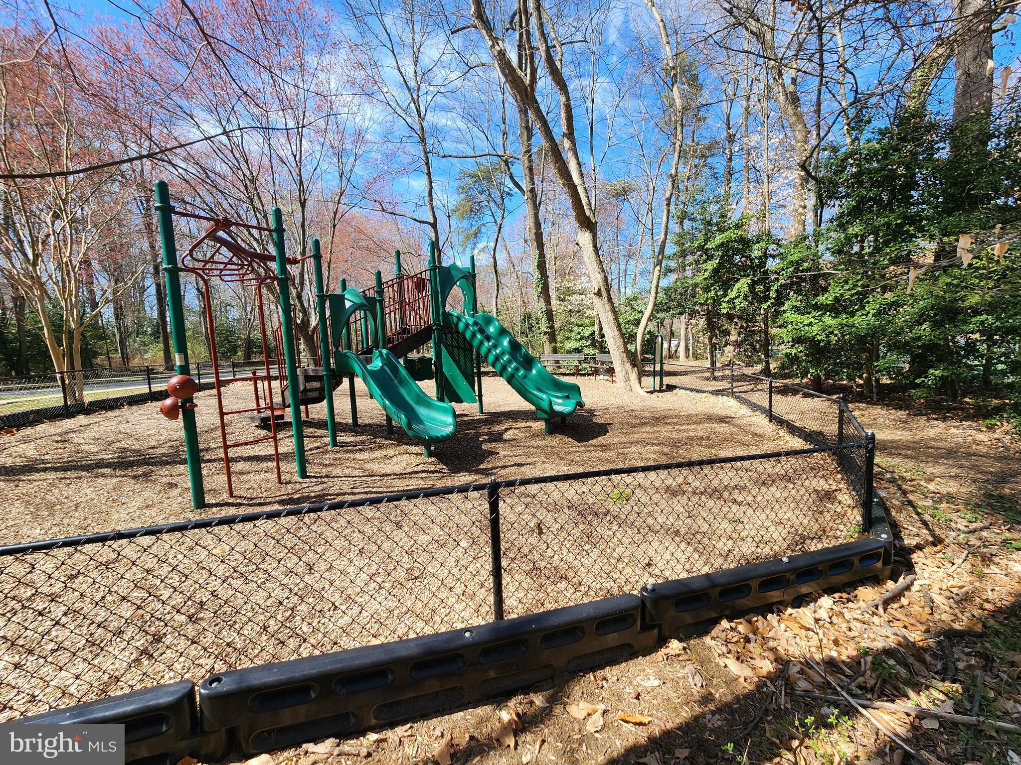 RIVA TRACE/SUMMER PLACE - Residential