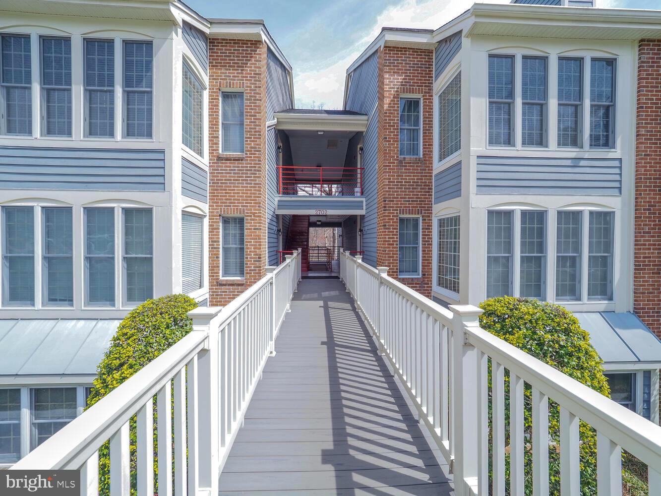 RIVA TRACE/SUMMER PLACE - Residential