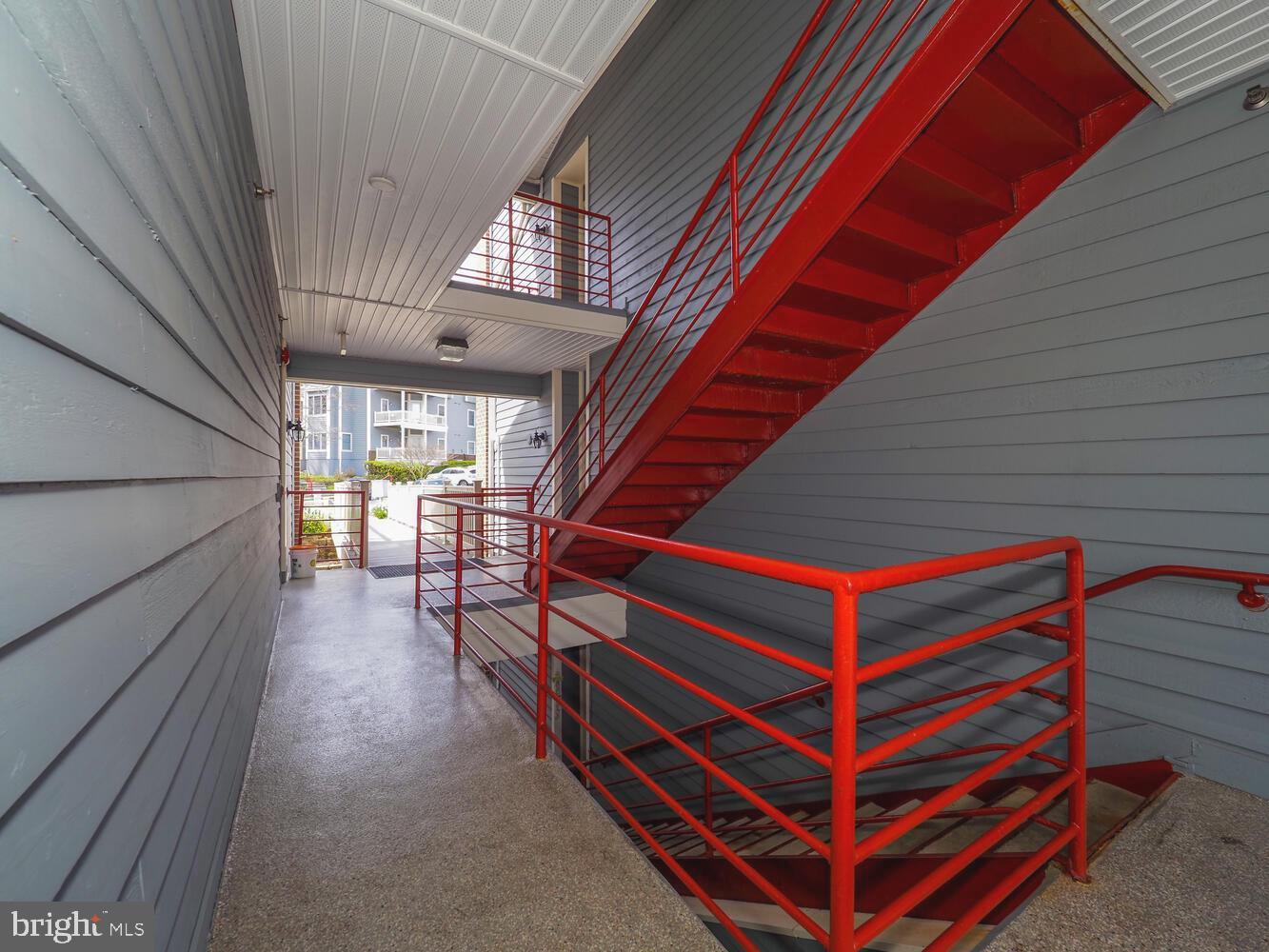 RIVA TRACE/SUMMER PLACE - Residential