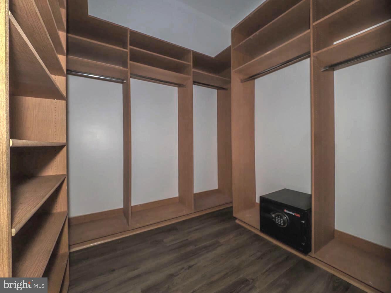 RIVA TRACE/SUMMER PLACE - Residential