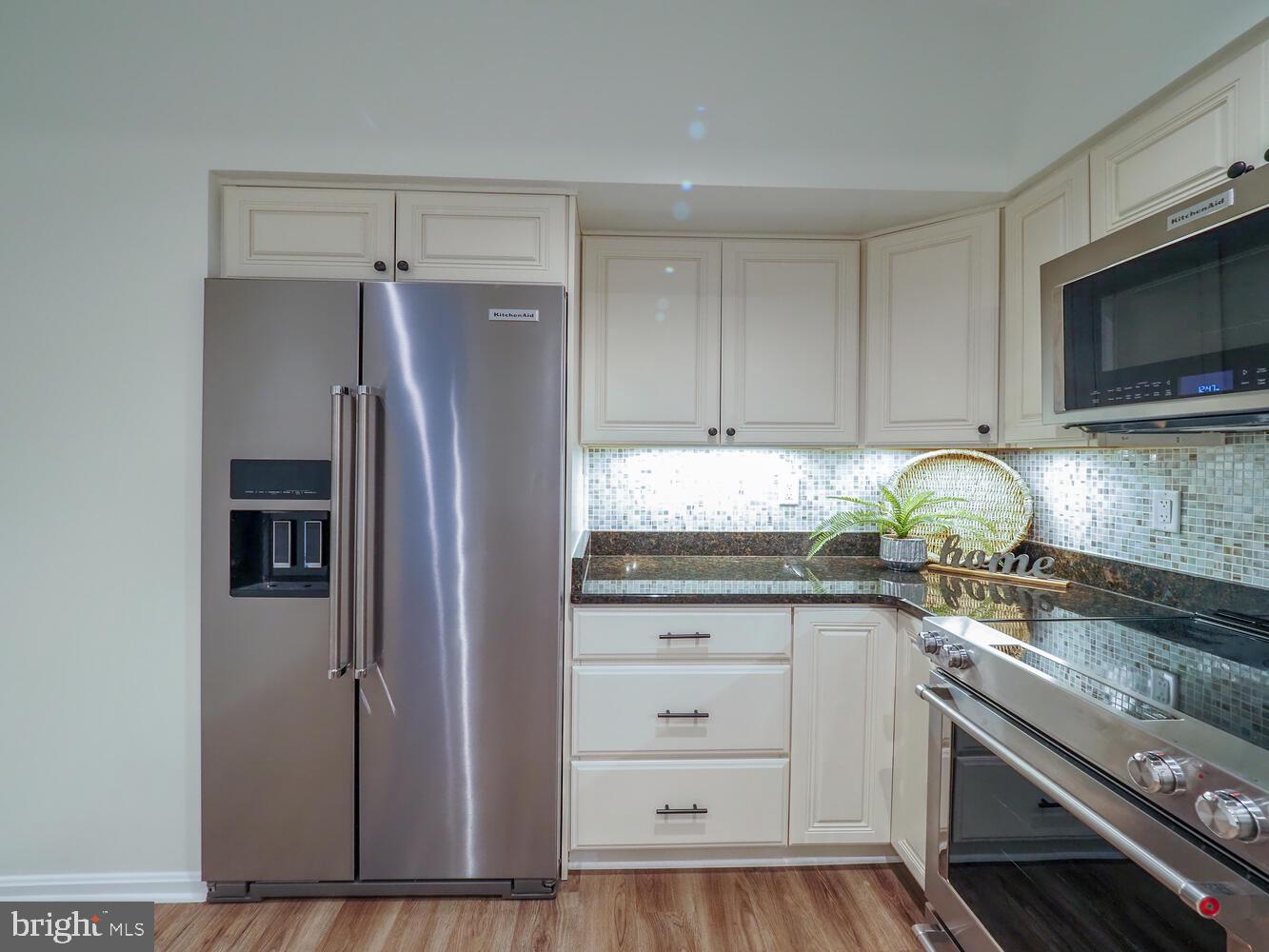 RIVA TRACE/SUMMER PLACE - Residential