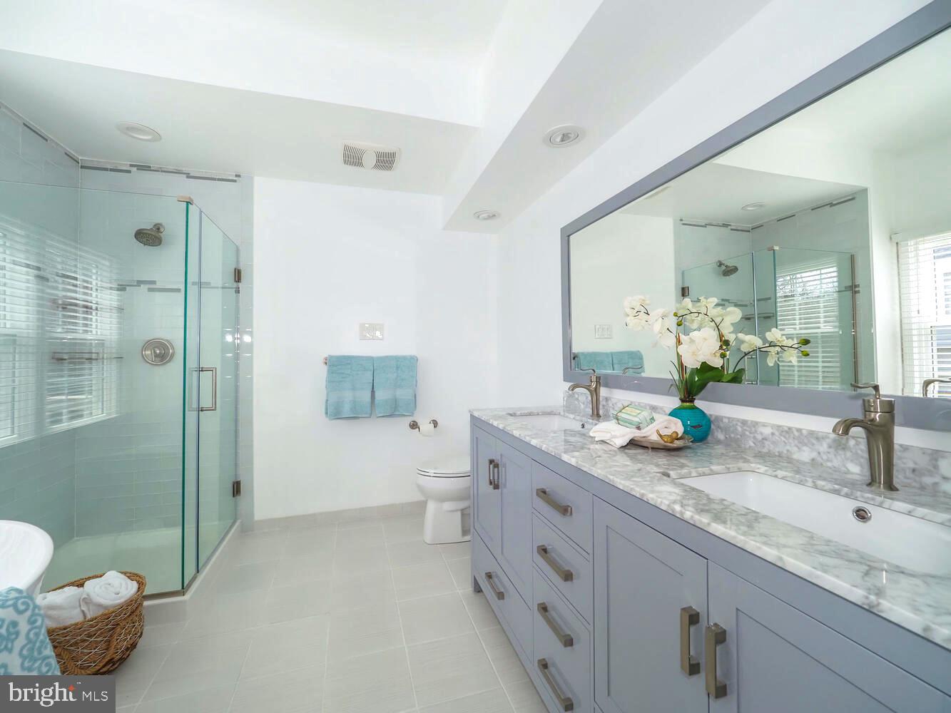 RIVA TRACE/SUMMER PLACE - Residential