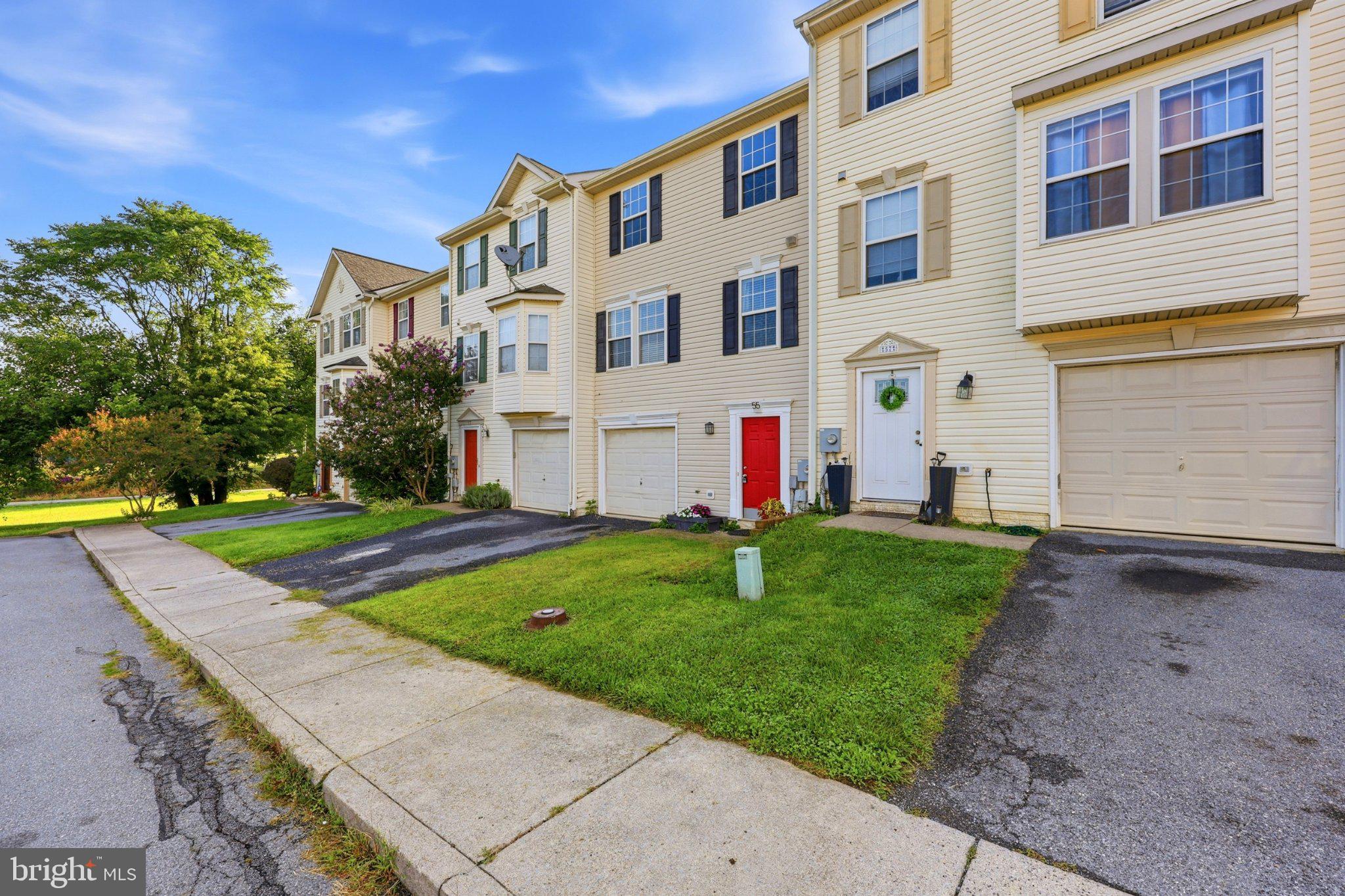 55 THORNBERRY DRIVE W