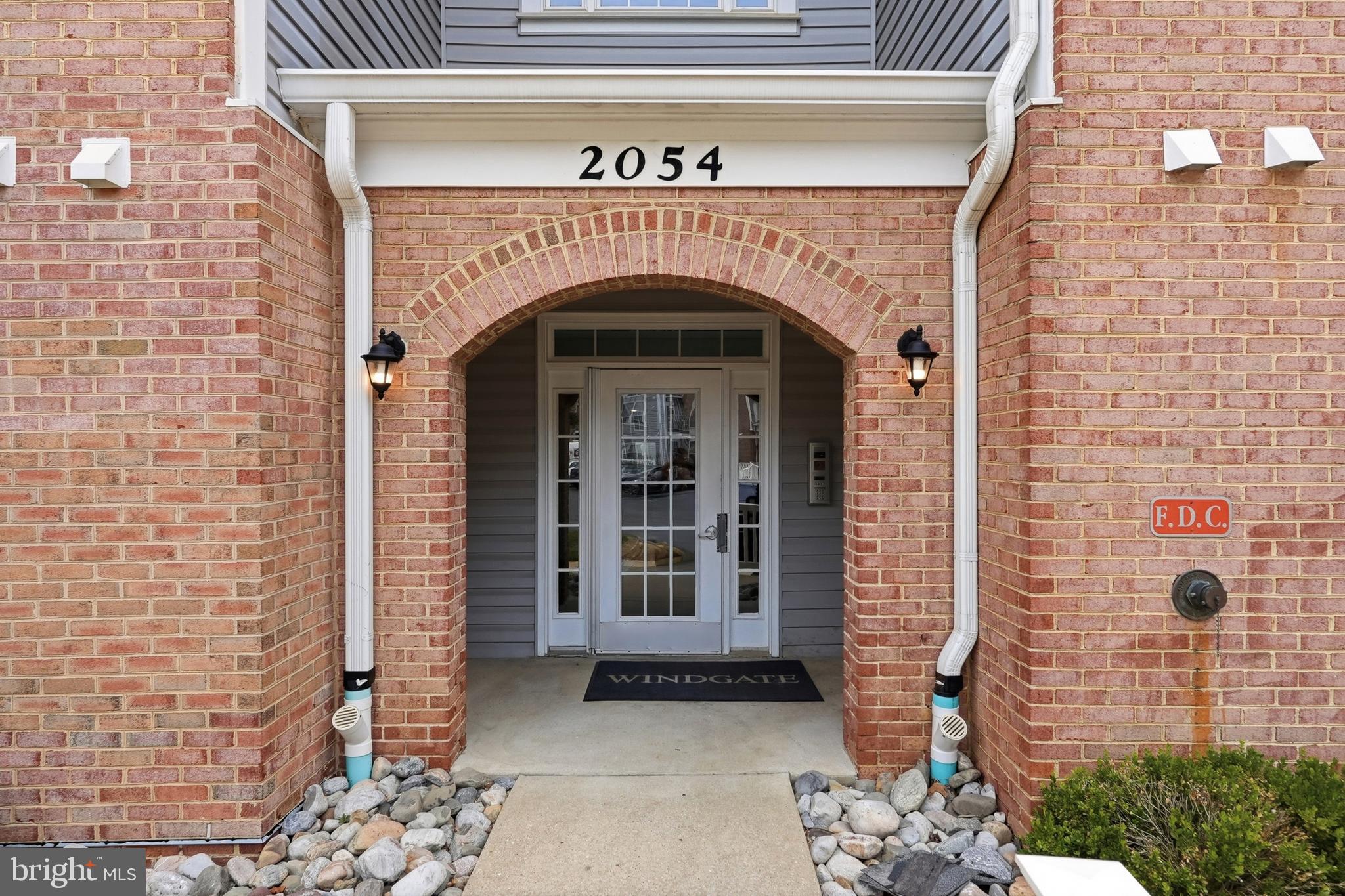 2054 QUAKER WAY 9