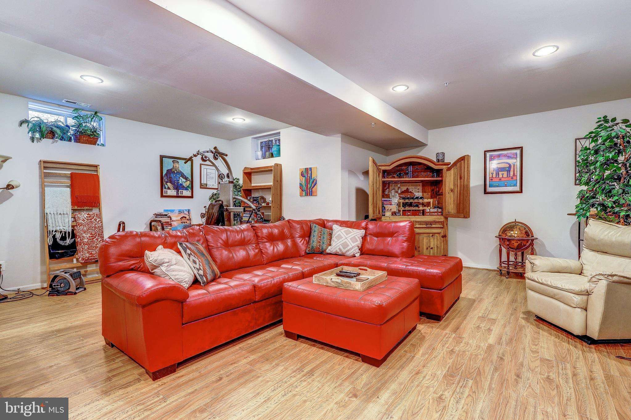 MEADOWS AT MORRIS FARM - Residential