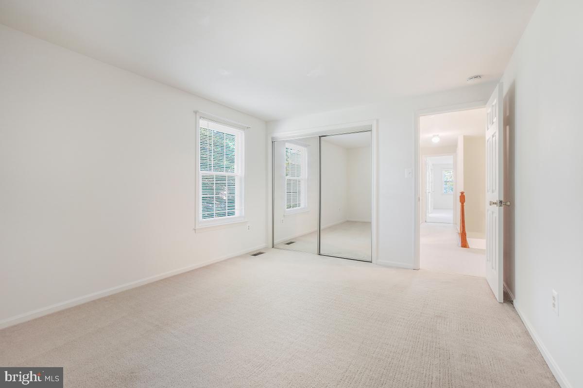 DERWOOD STATION - Residential Lease