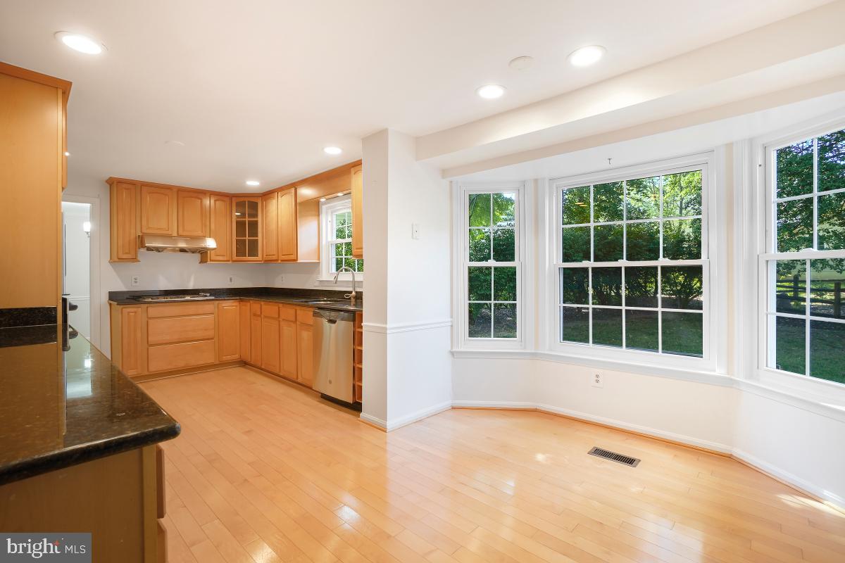 DERWOOD STATION - Residential Lease