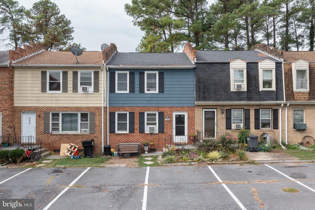 Photo of 205 Brunswick Road, STEPHENS CITY, VA 22655 (MLS # VAFV2037028)