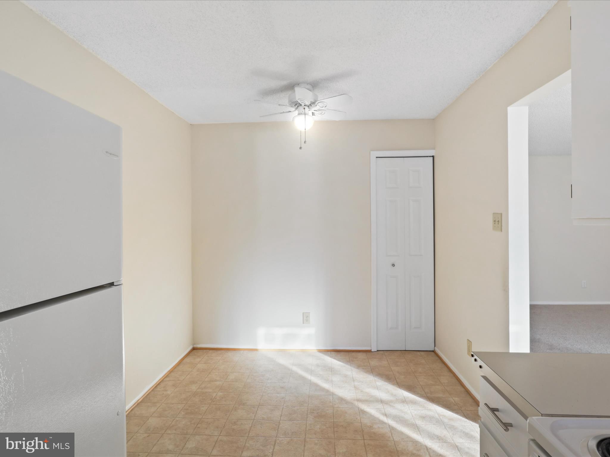 FOX CHASE/EXETER - Residential Lease