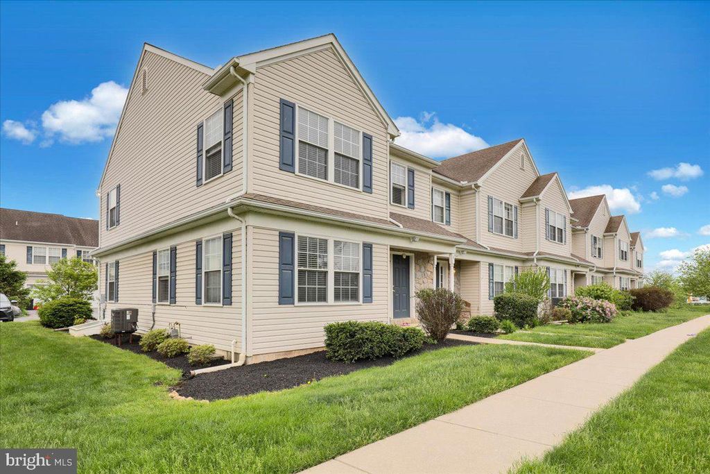 Photo of 11 Broderick Court, LEOLA, PA 17540 (MLS # PALA2070508)