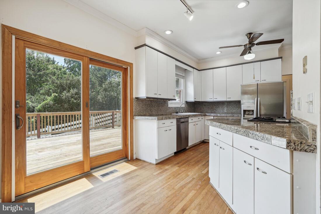 CONWAY GROVE - Residential Lease