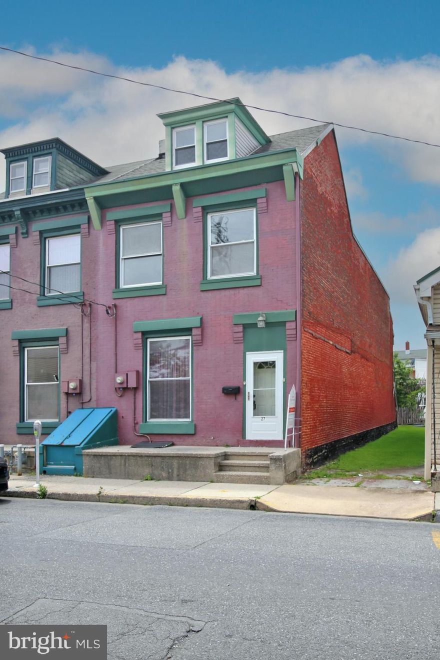 Details and professional pictures coming soon! This oversized semi-detached has high ceilings, large rooms, and beautiful stained glass in the stairwell!
