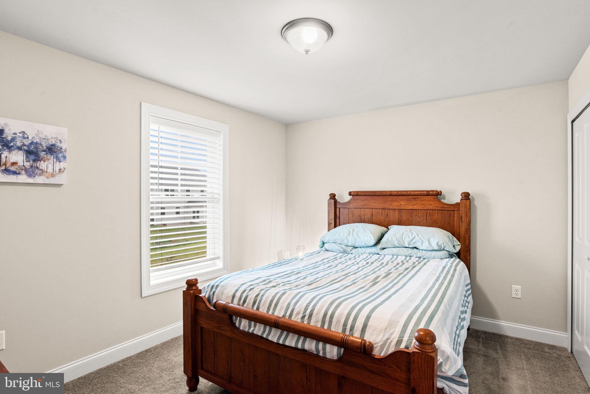 WOODLAND HILLS - Residential