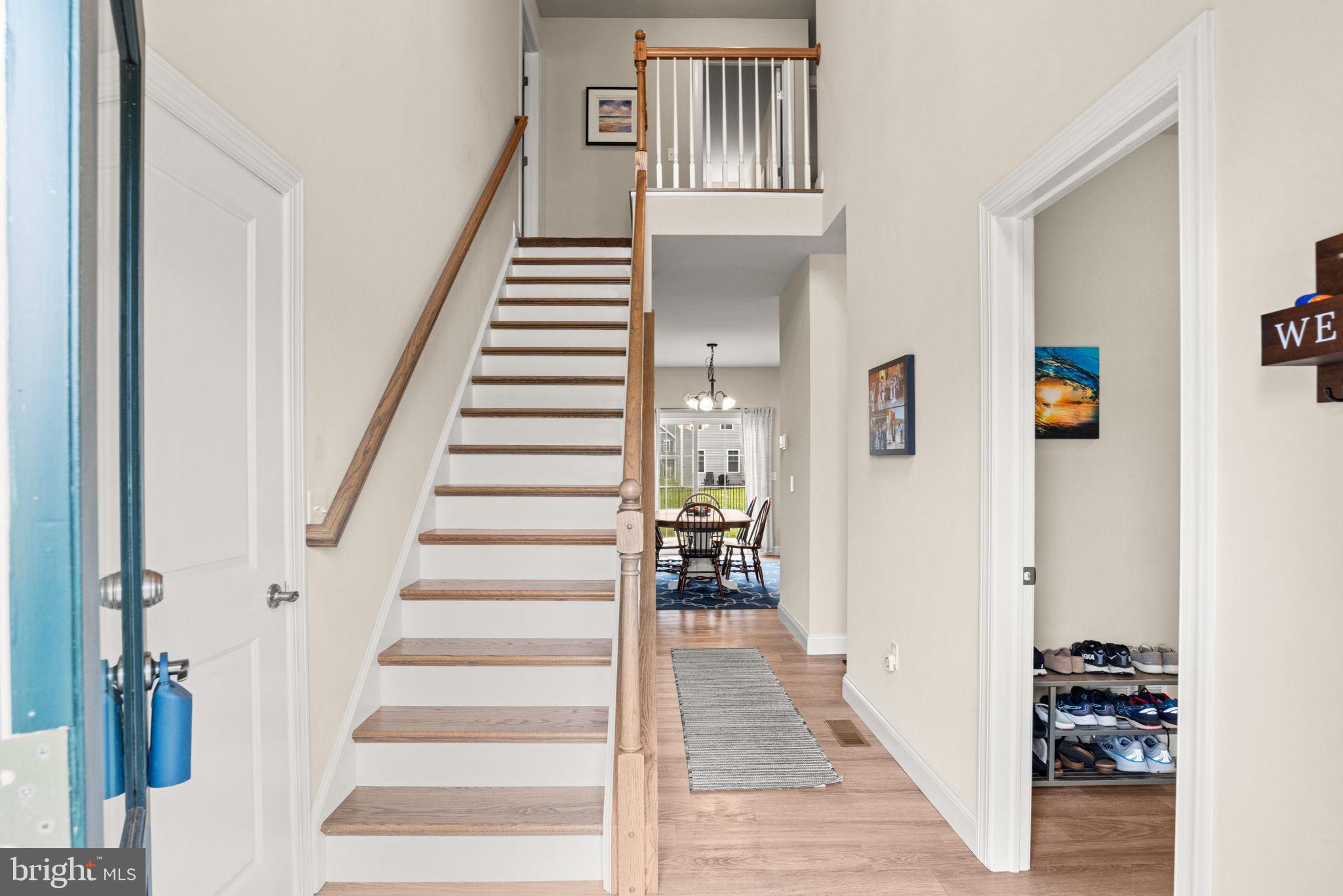 WOODLAND HILLS - Residential