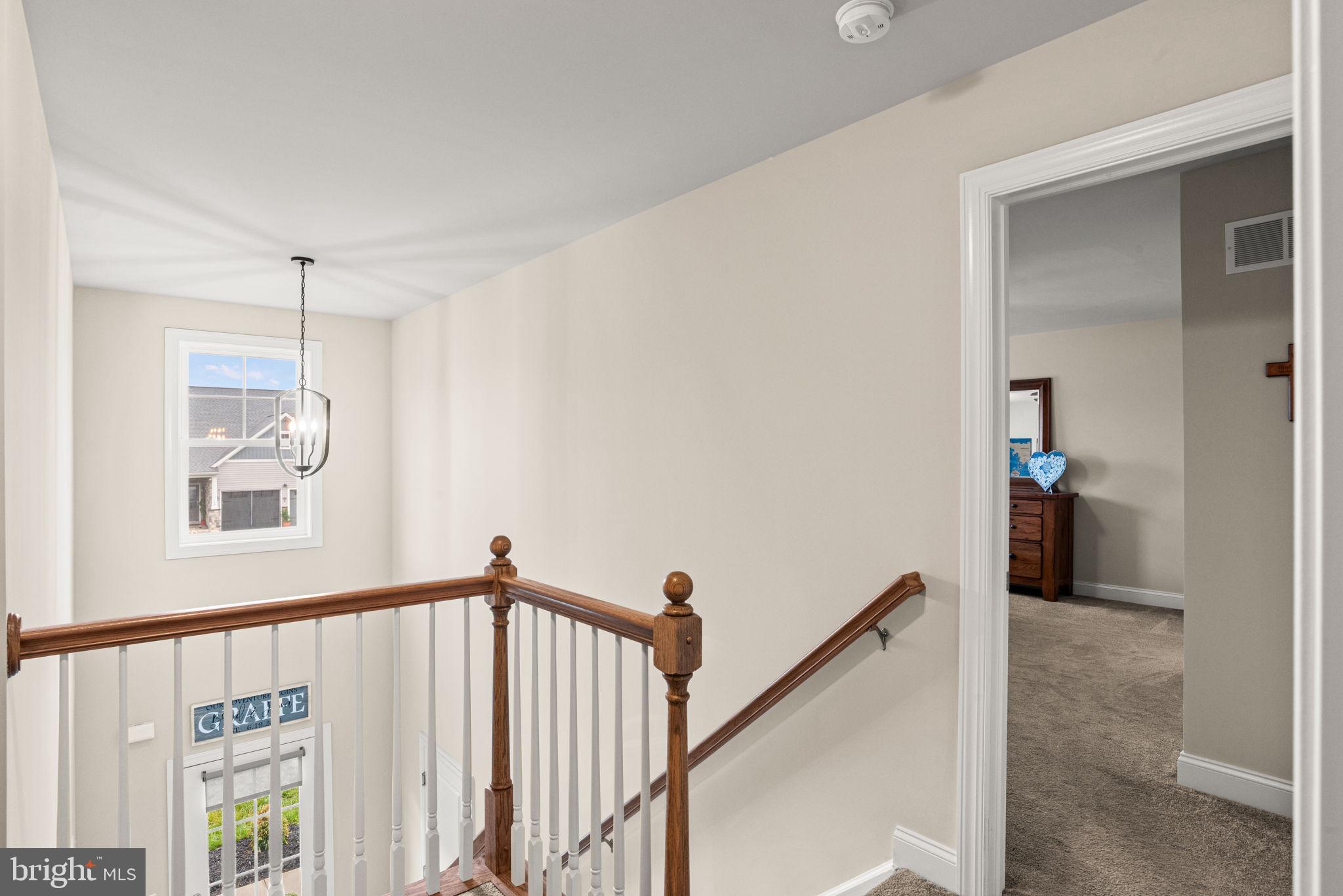 WOODLAND HILLS - Residential