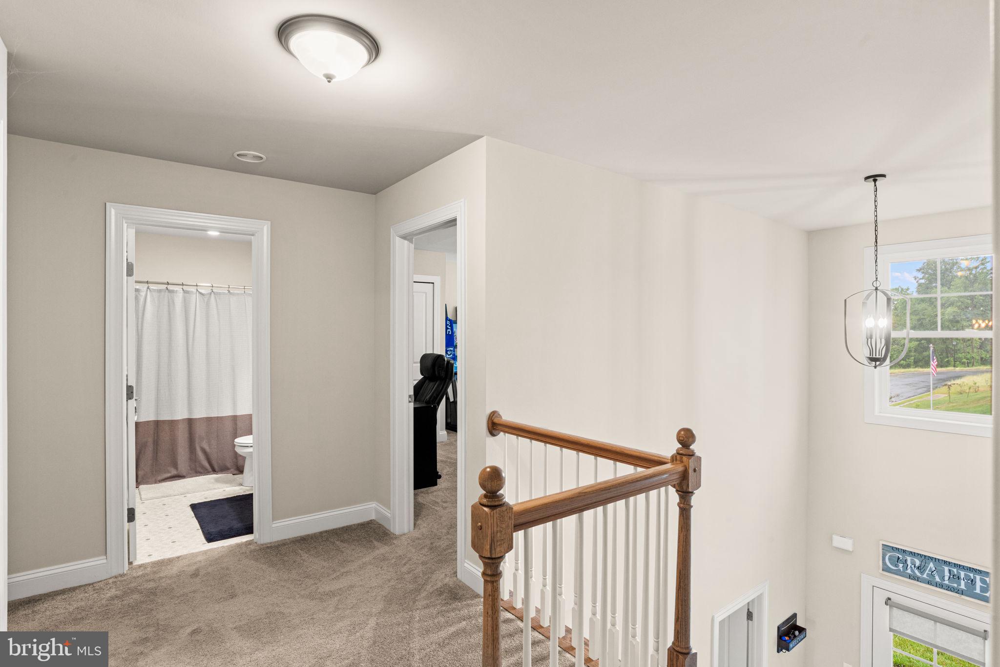 WOODLAND HILLS - Residential