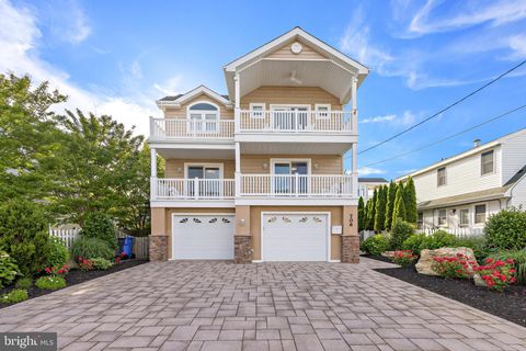 Homes For Sale - 706 S Bay Avenue<br/> BEACH HAVEN, NJ 08008