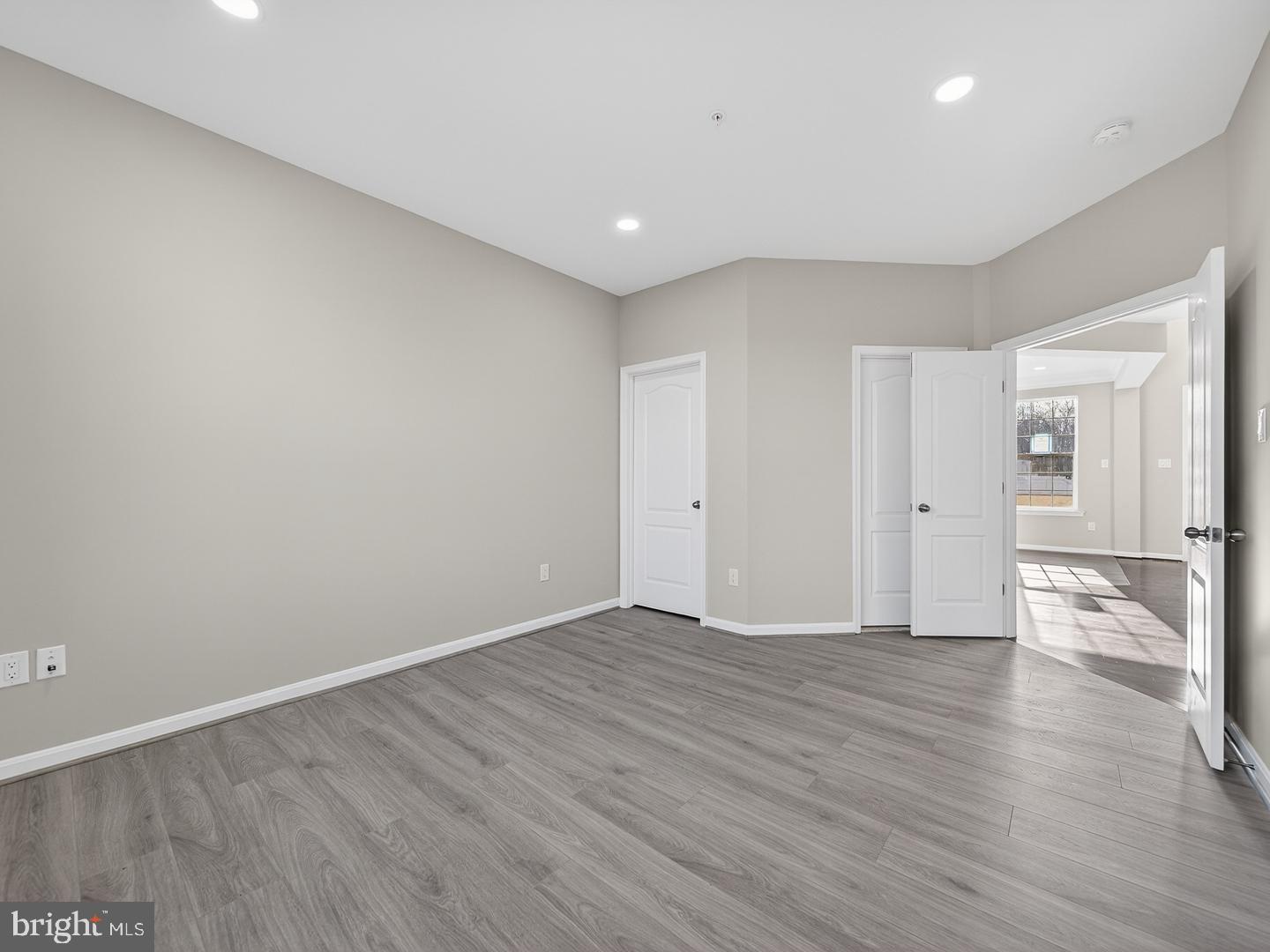 WOODBURN ESTATES - Residential