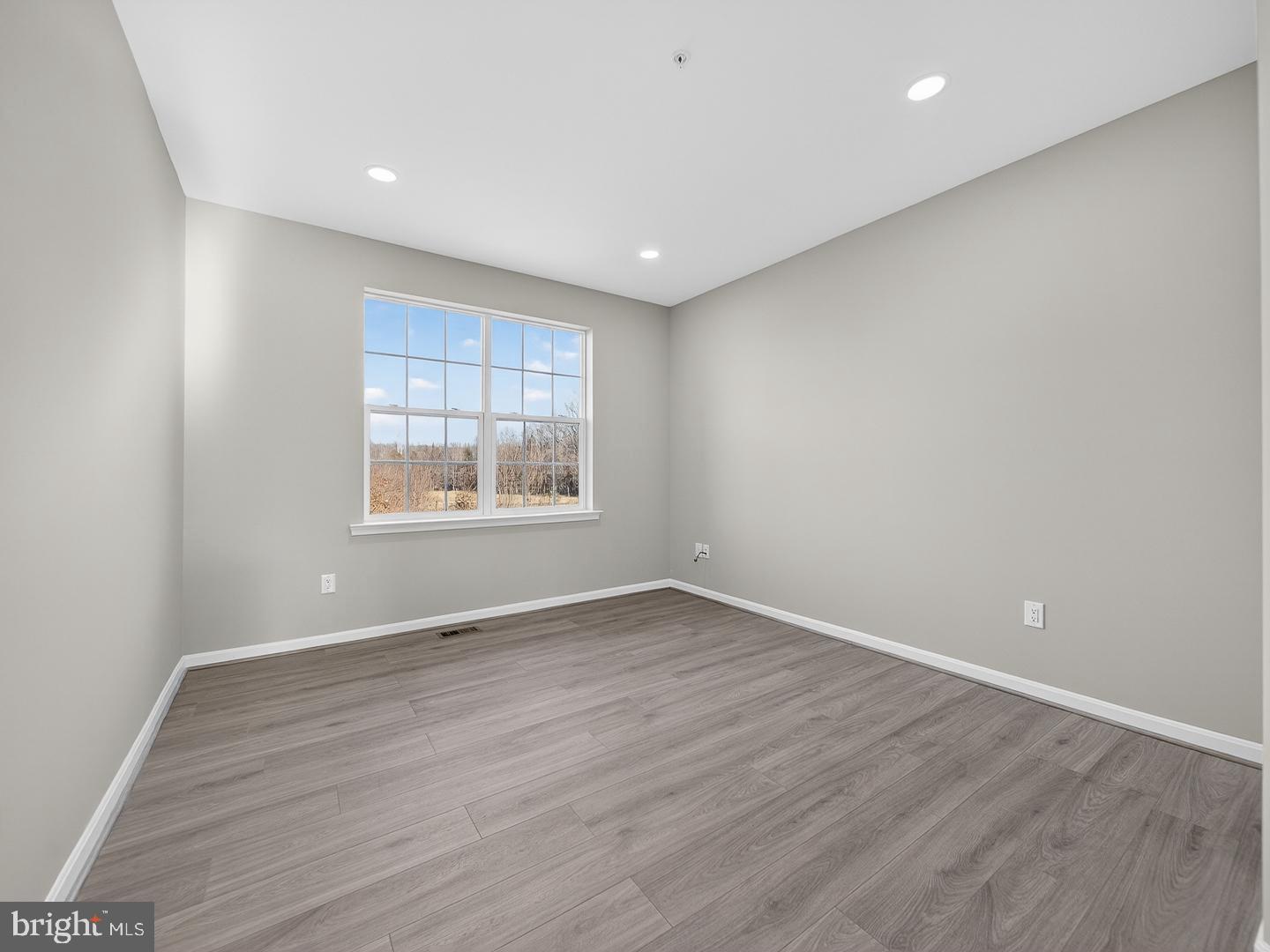 WOODBURN ESTATES - Residential