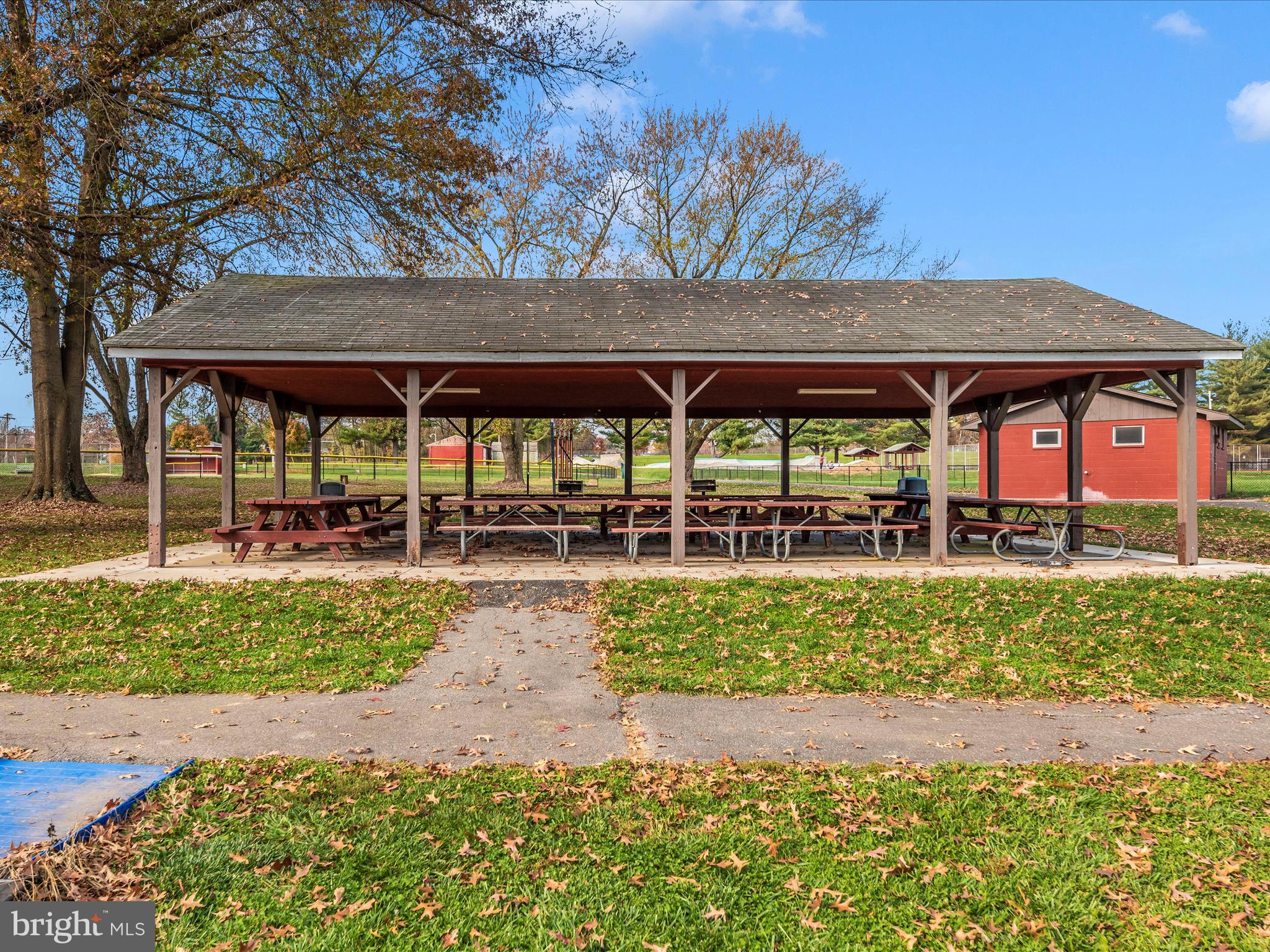 ROSEWOOD - Residential