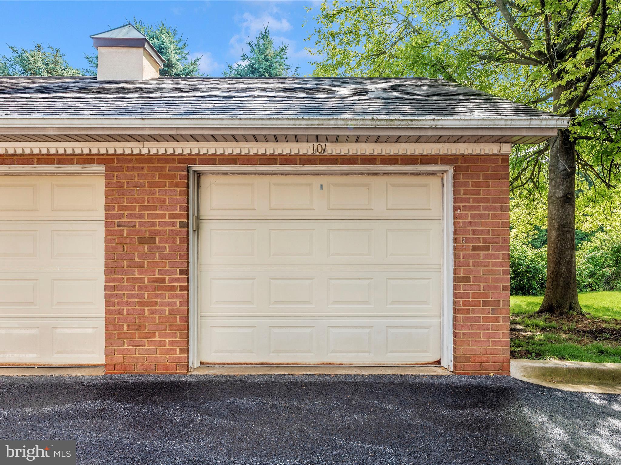 ROSEWOOD - Residential