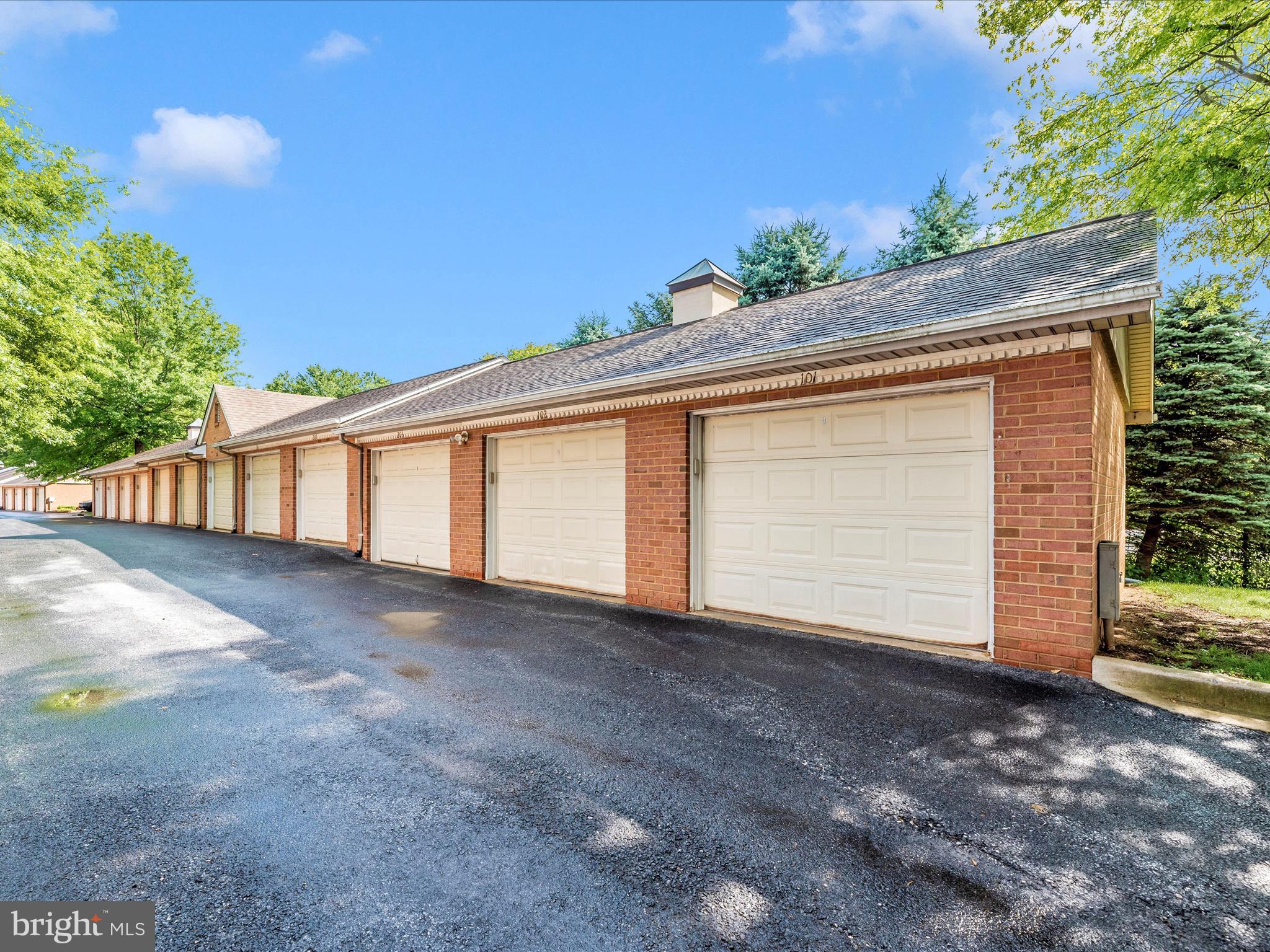 ROSEWOOD - Residential