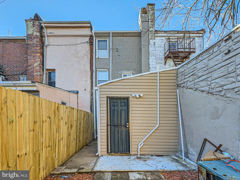 WEST BALTIMORE - Residential Lease