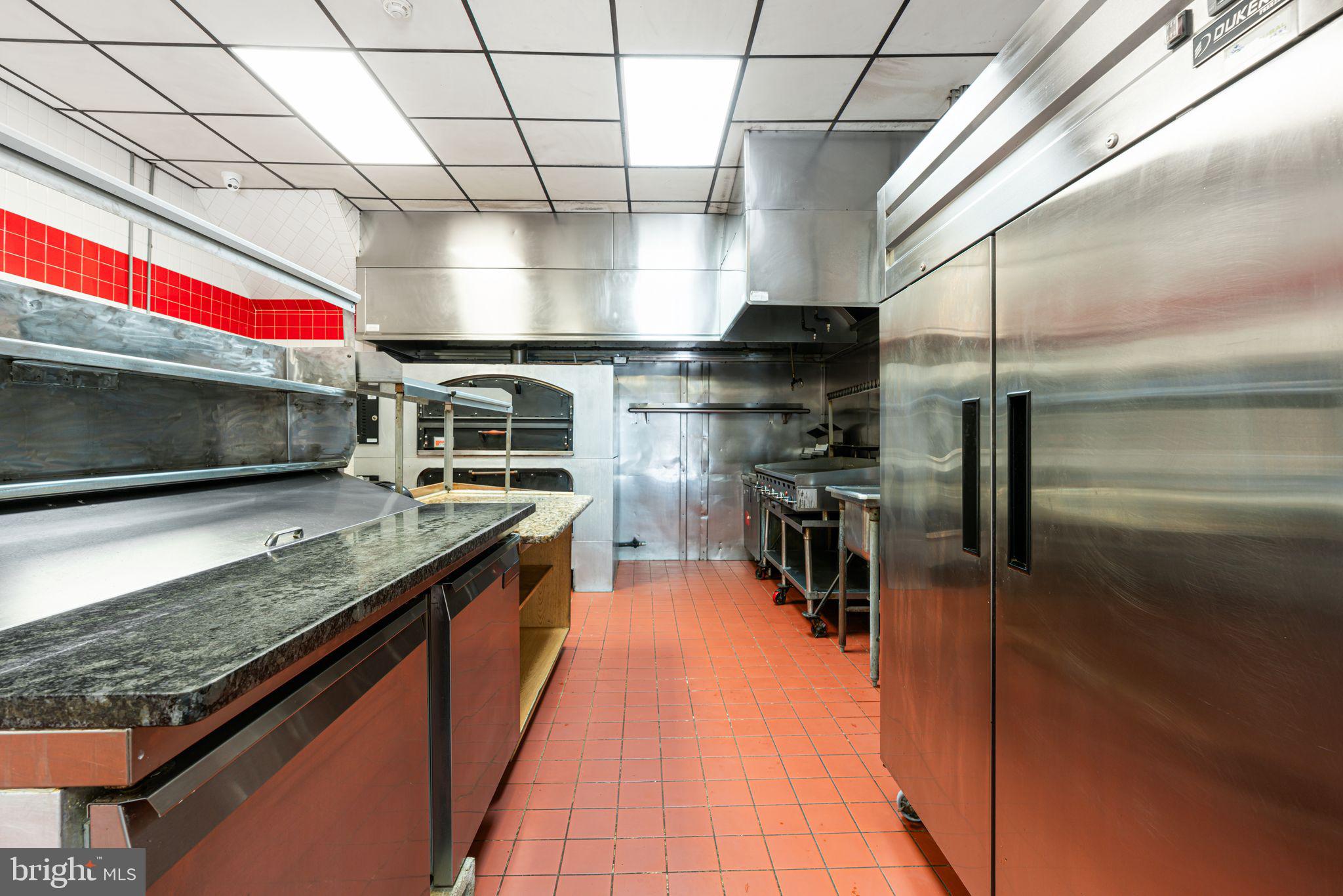 OVERBROOK PARK - Commercial Lease