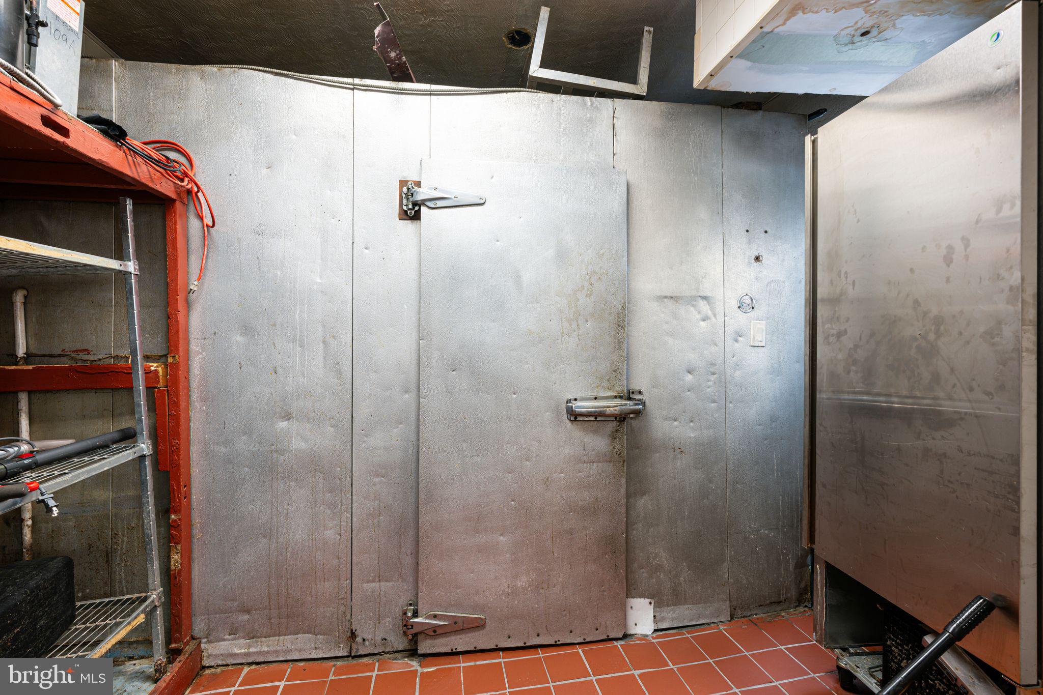 OVERBROOK PARK - Commercial Lease