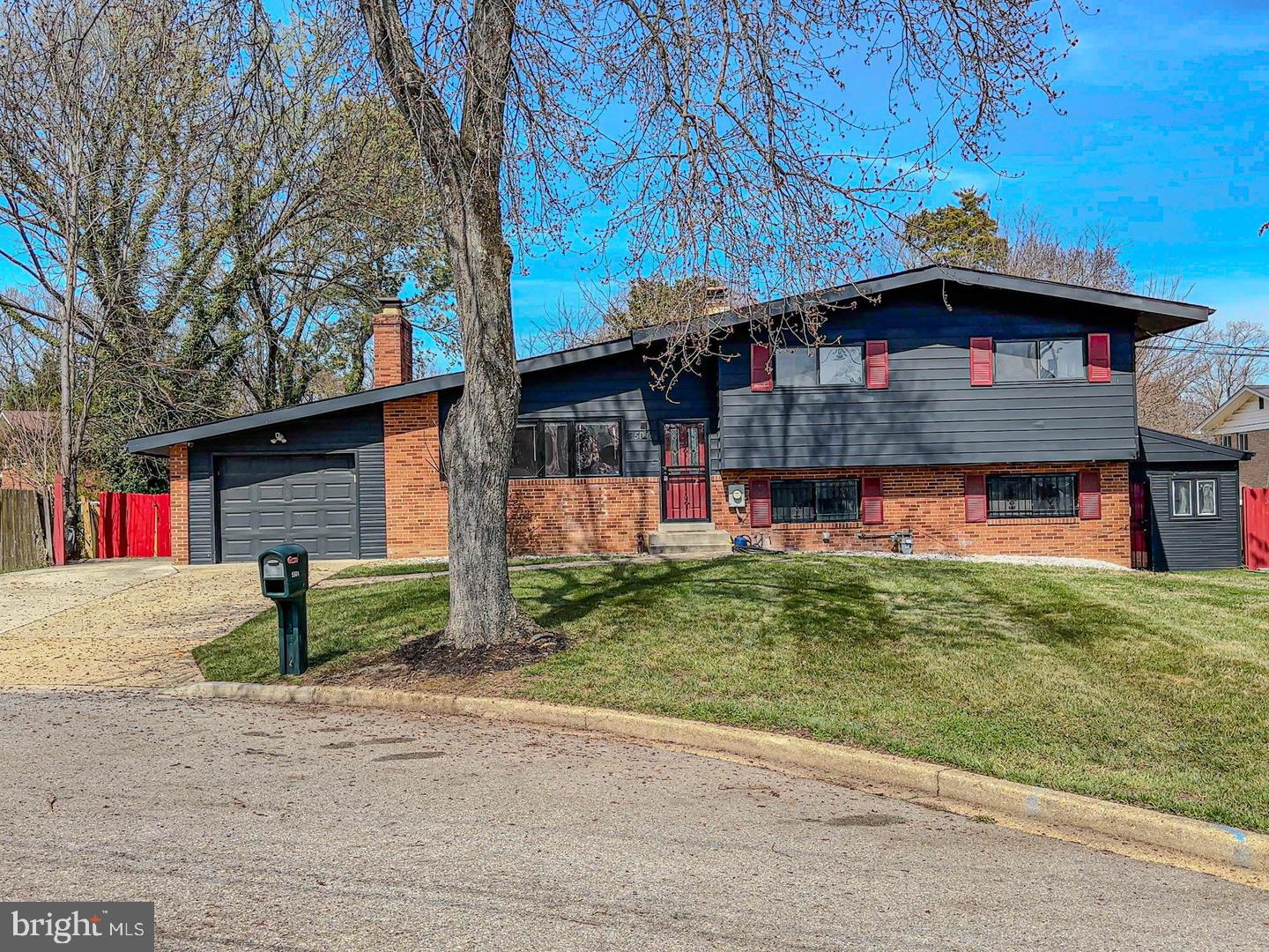 5504 WESTMINSTER COURT