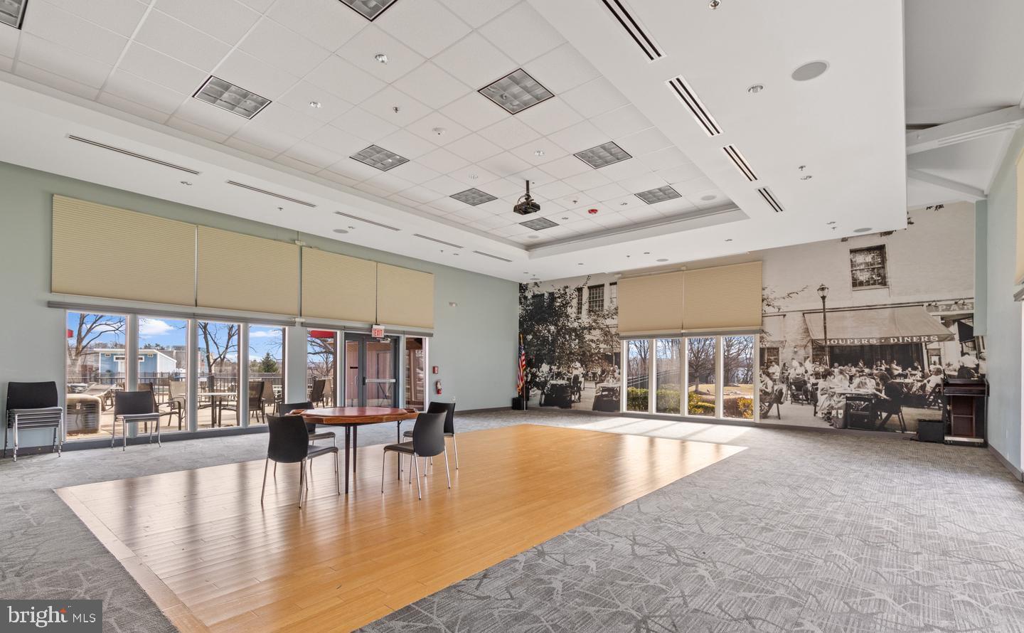 VALLEY FORGE TOWER - Residential