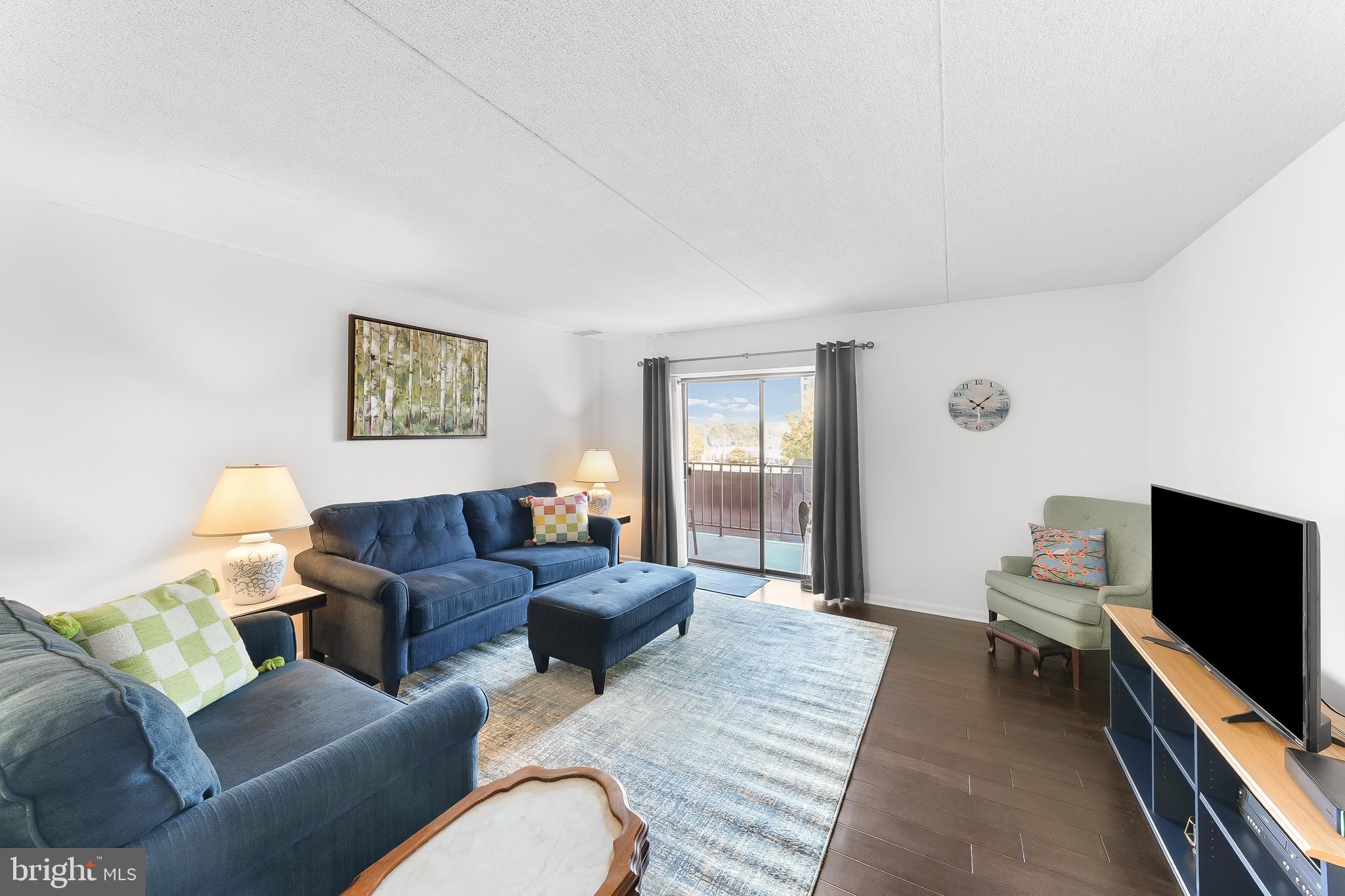 VALLEY FORGE TOWER - Residential