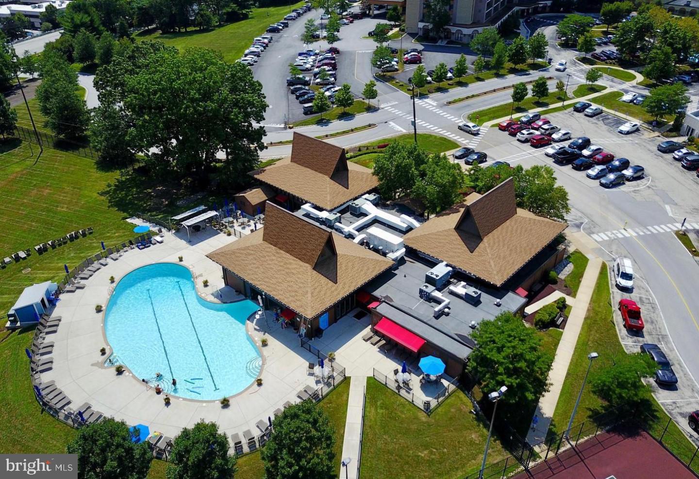 VALLEY FORGE TOWER - Residential