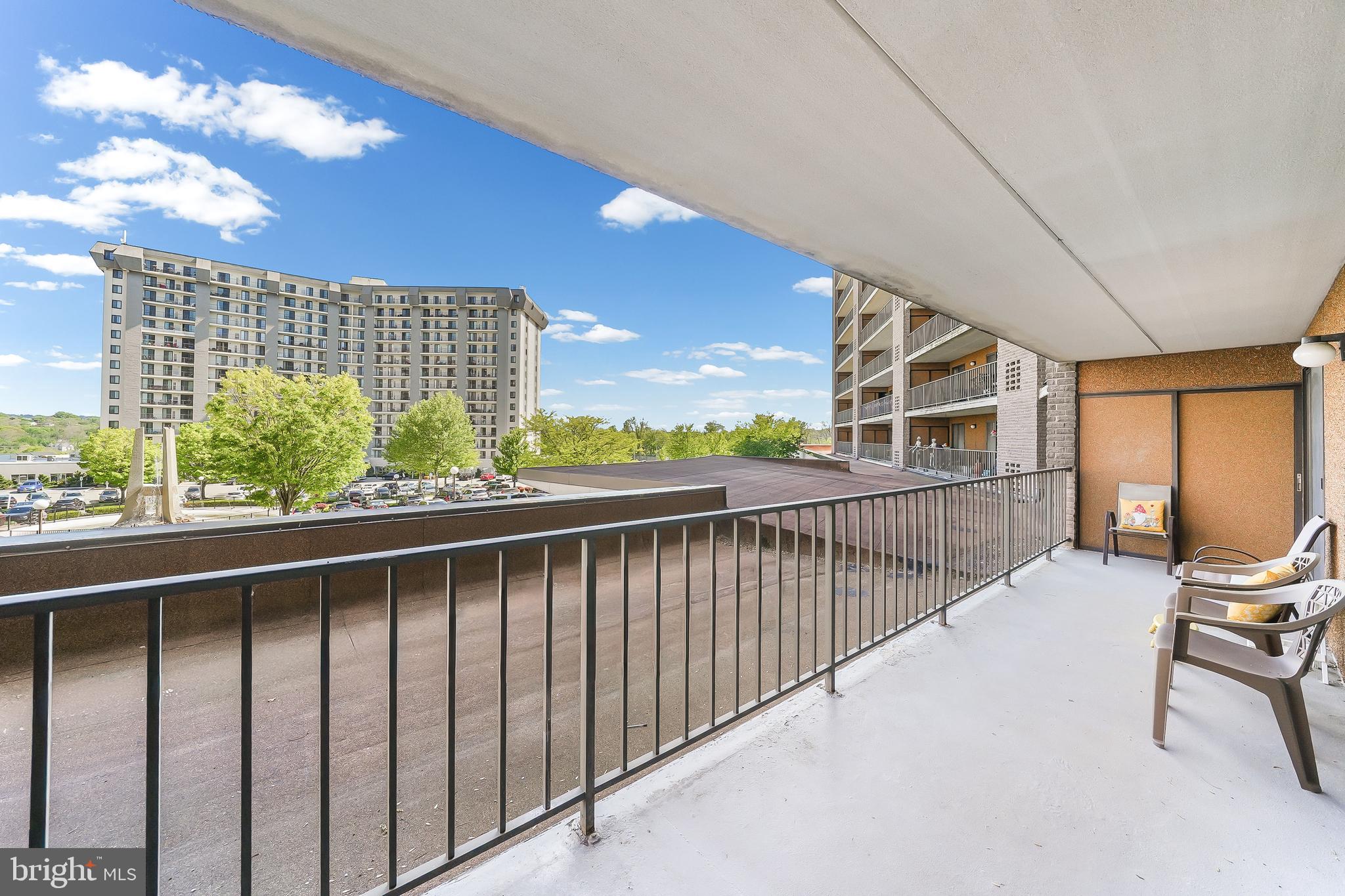 VALLEY FORGE TOWER - Residential