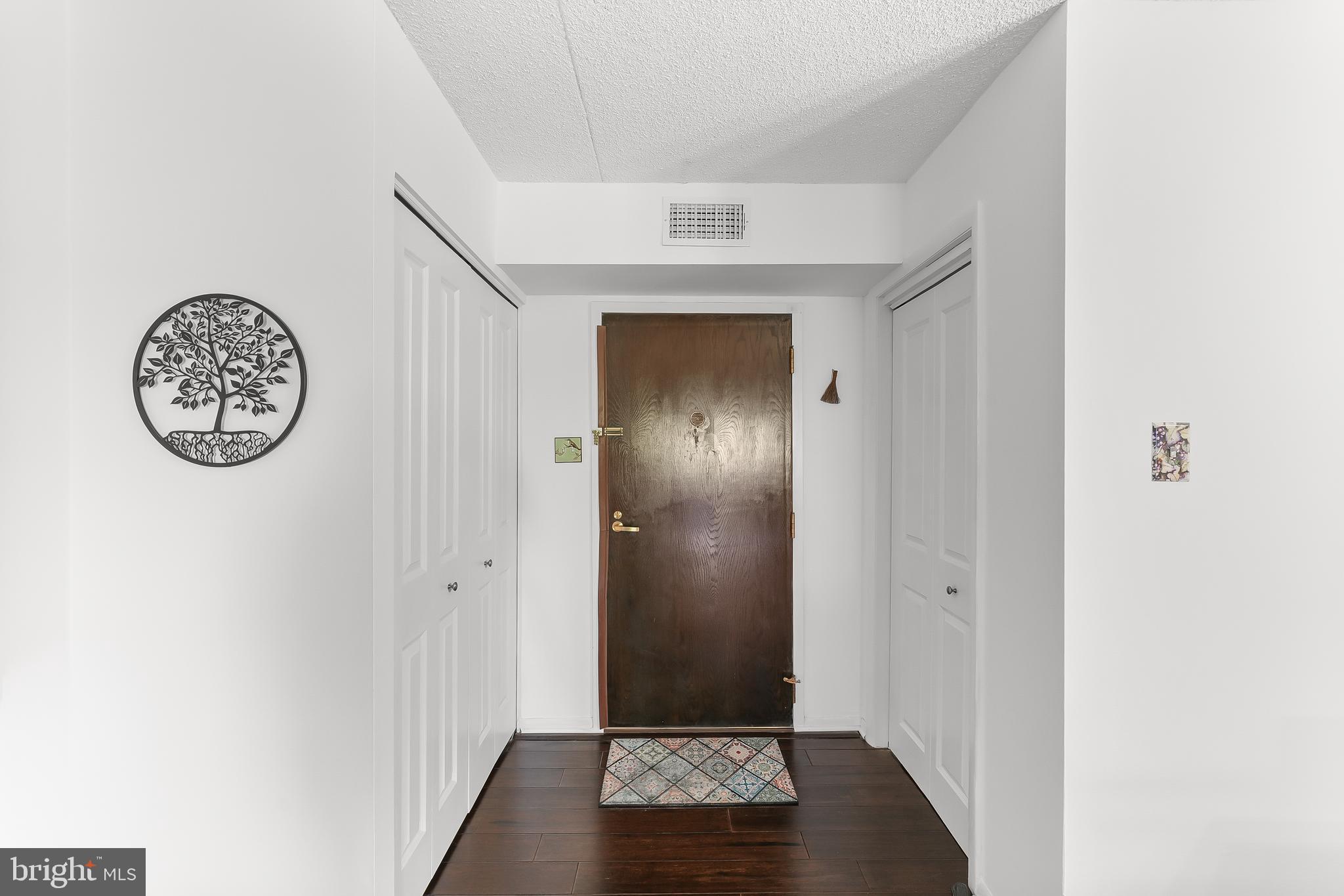 VALLEY FORGE TOWER - Residential