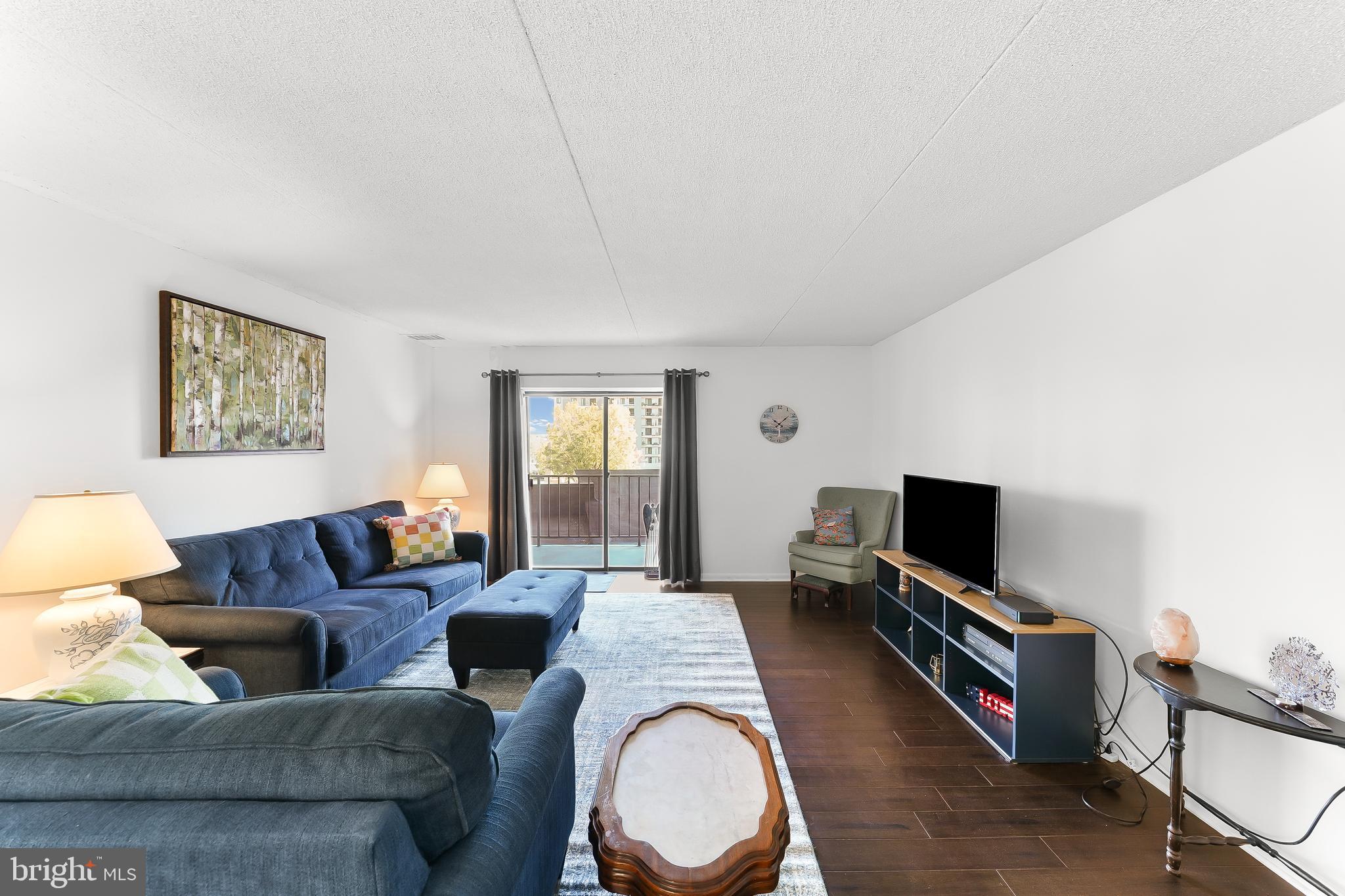 VALLEY FORGE TOWER - Residential