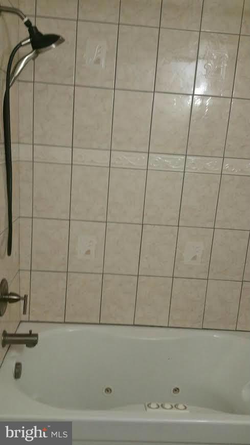 RAMBLEWOOD - Residential