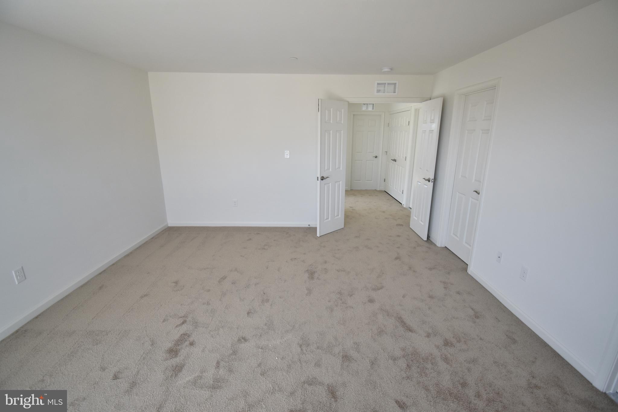 ELLENDALE - Residential Lease