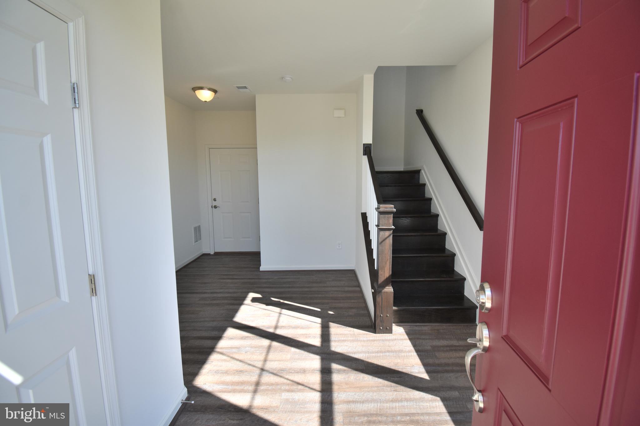 ELLENDALE - Residential Lease