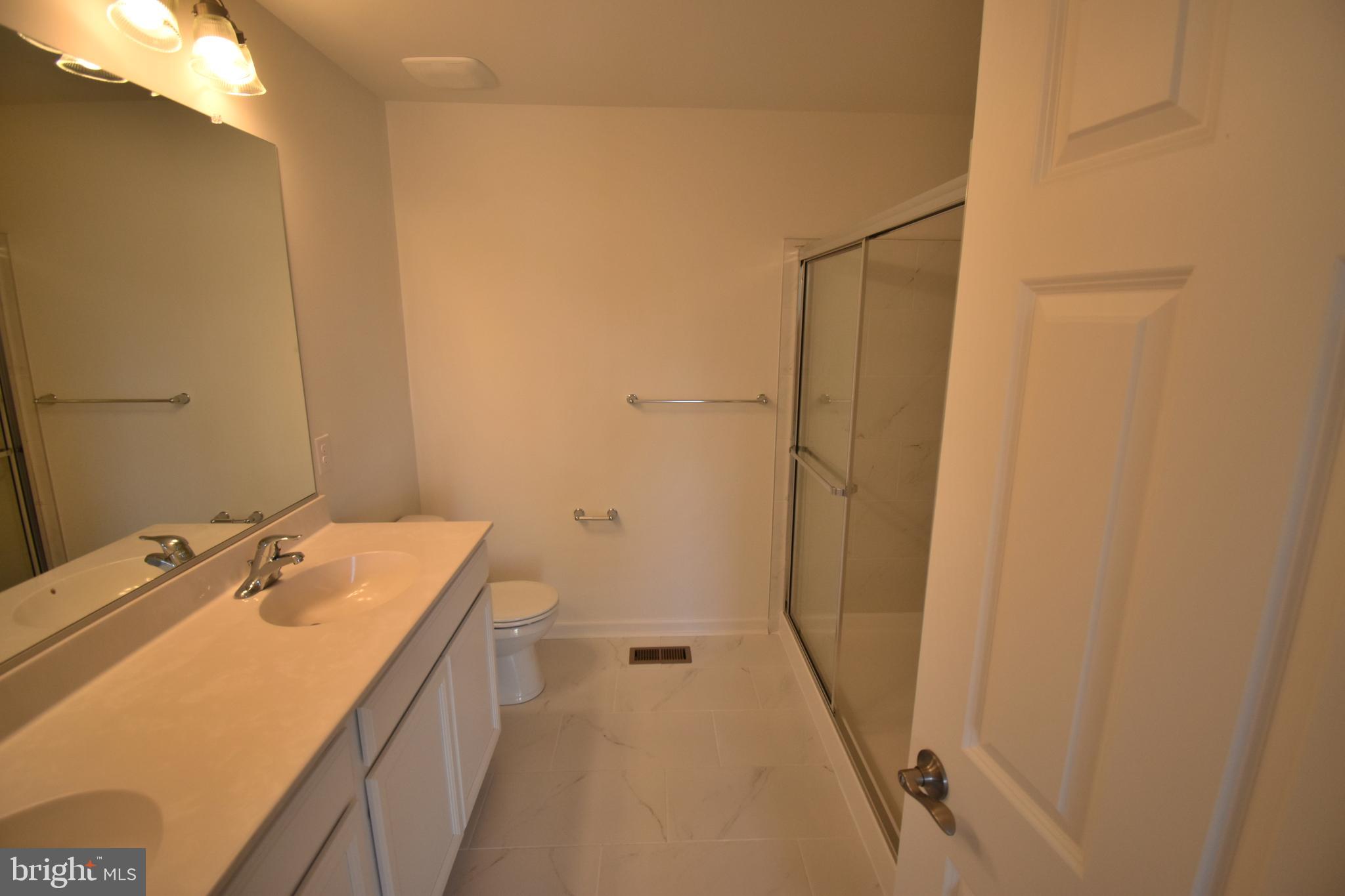 ELLENDALE - Residential Lease