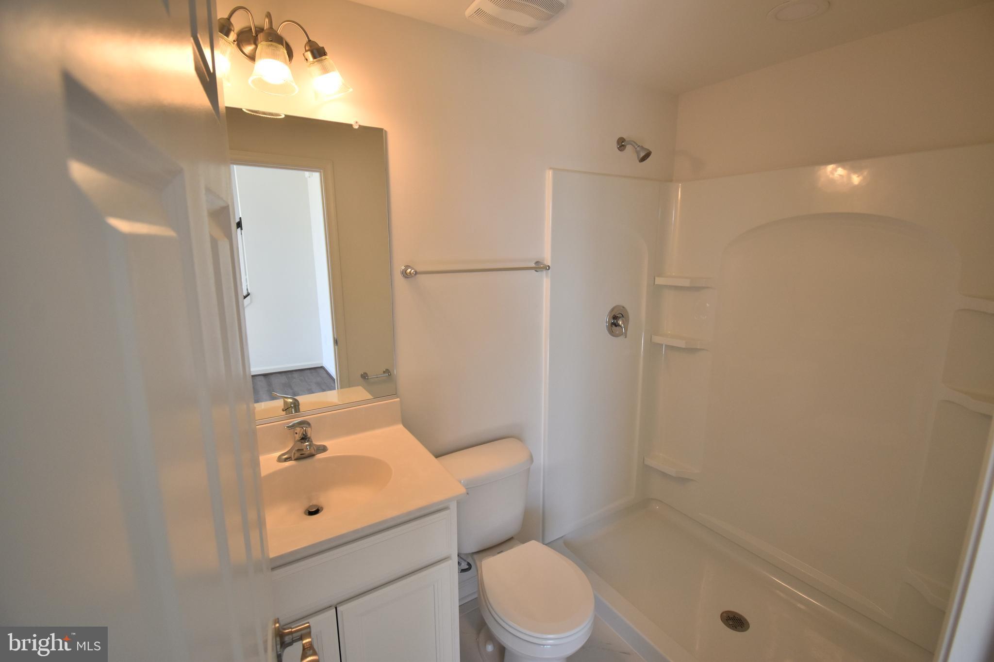 ELLENDALE - Residential Lease