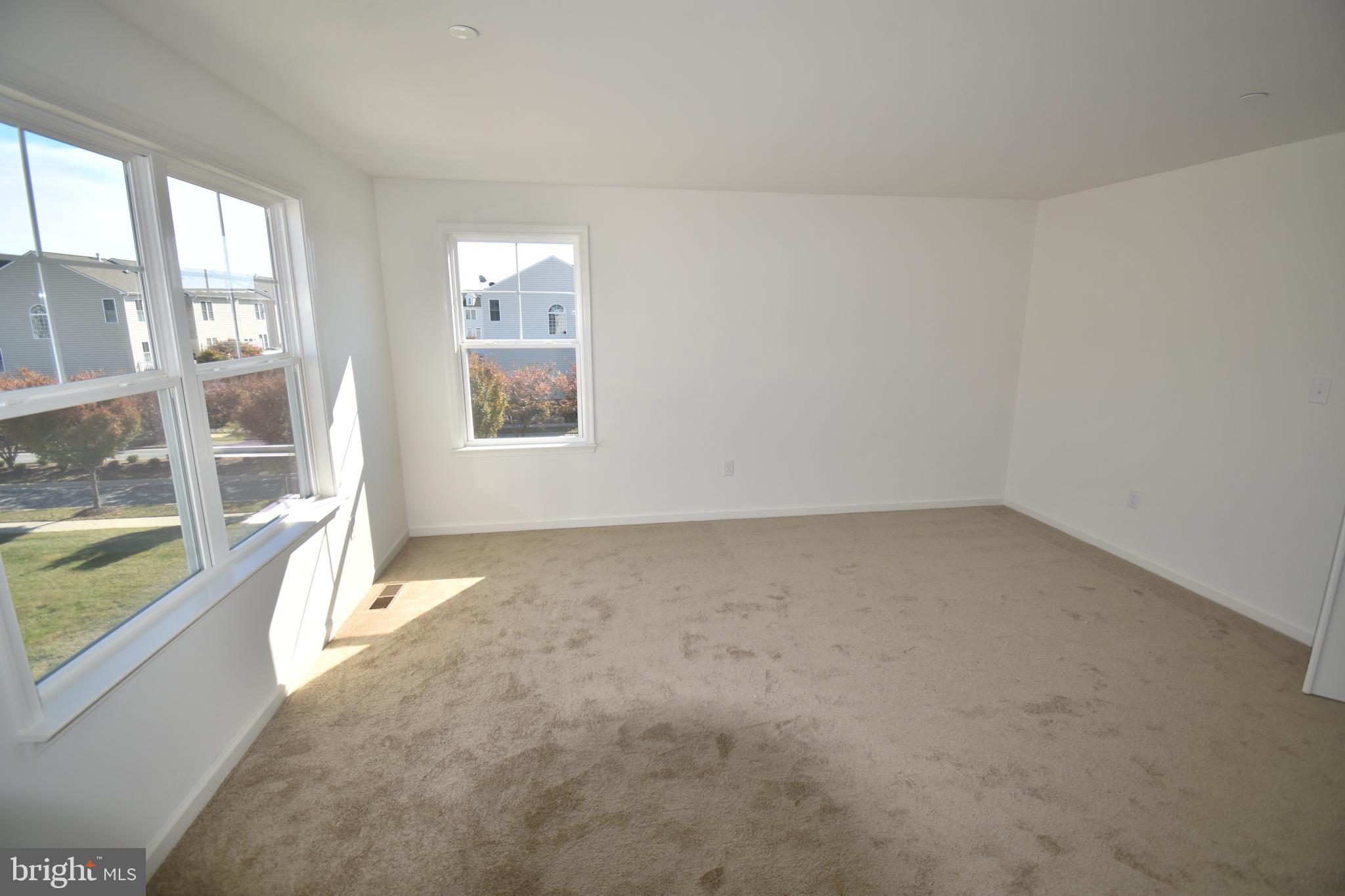 ELLENDALE - Residential Lease