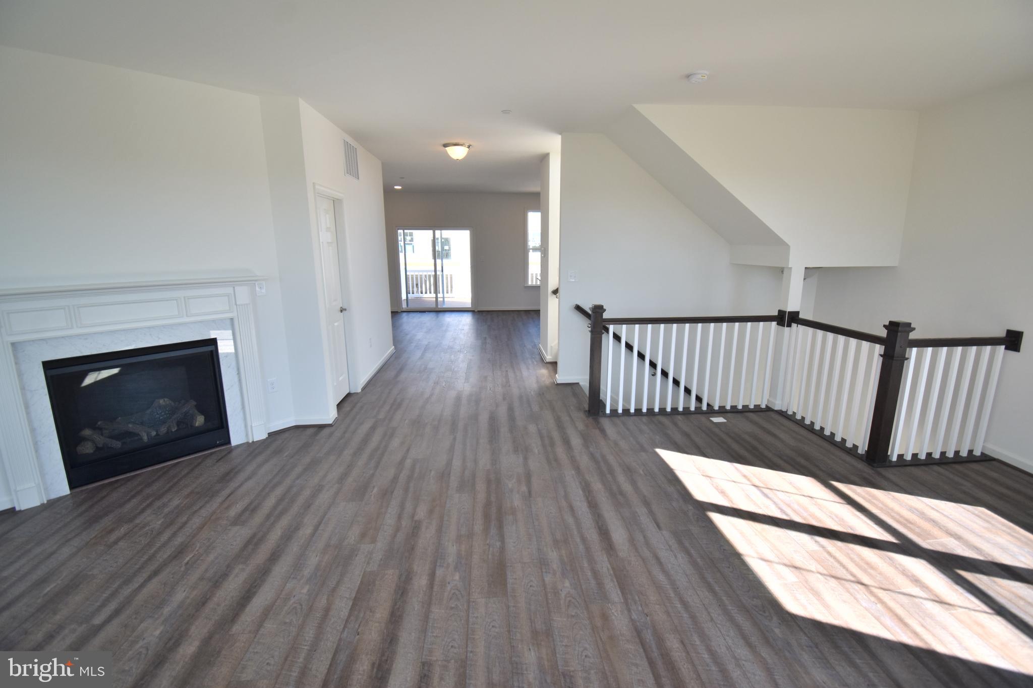 ELLENDALE - Residential Lease